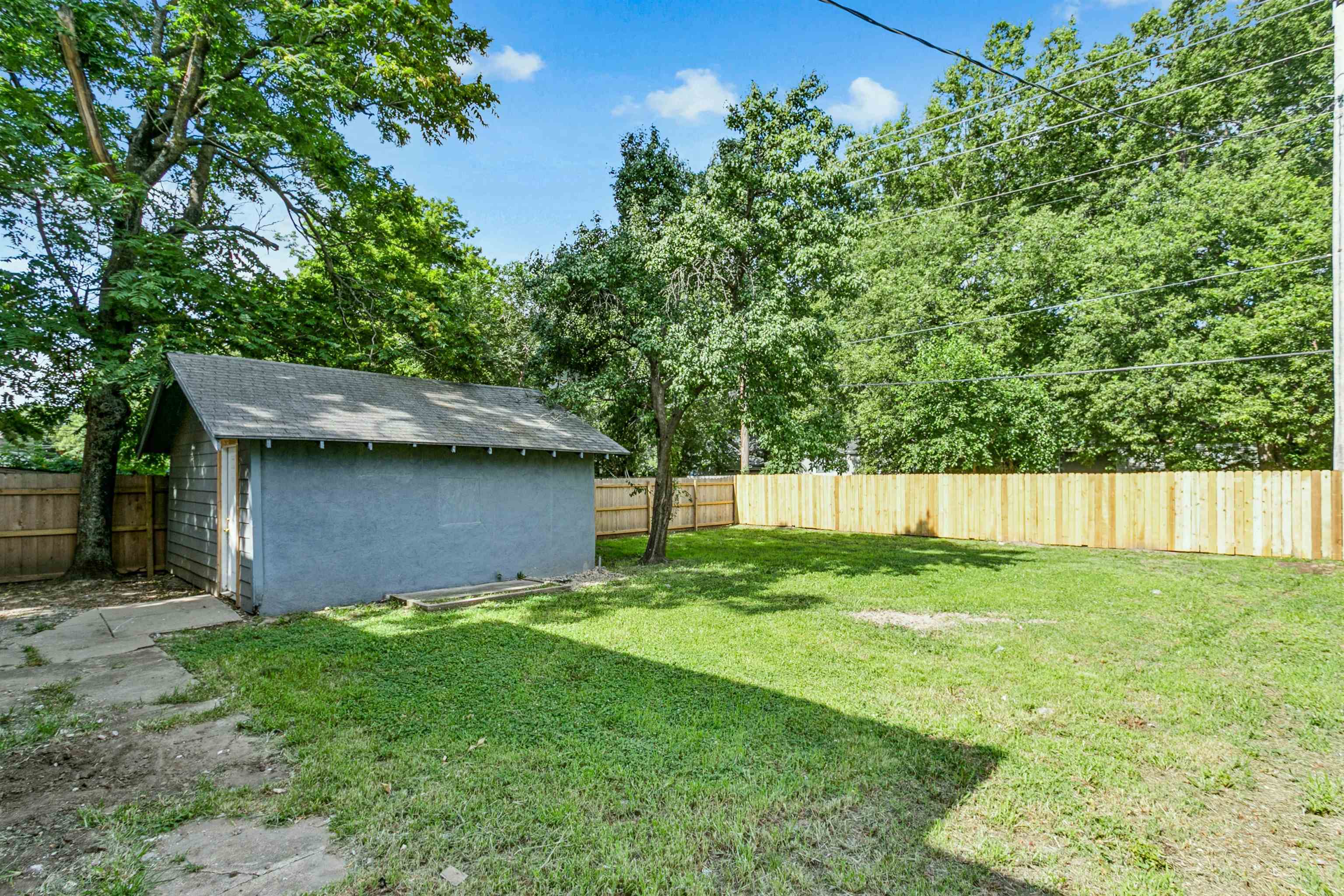 1117 S Main St Property Photo 25