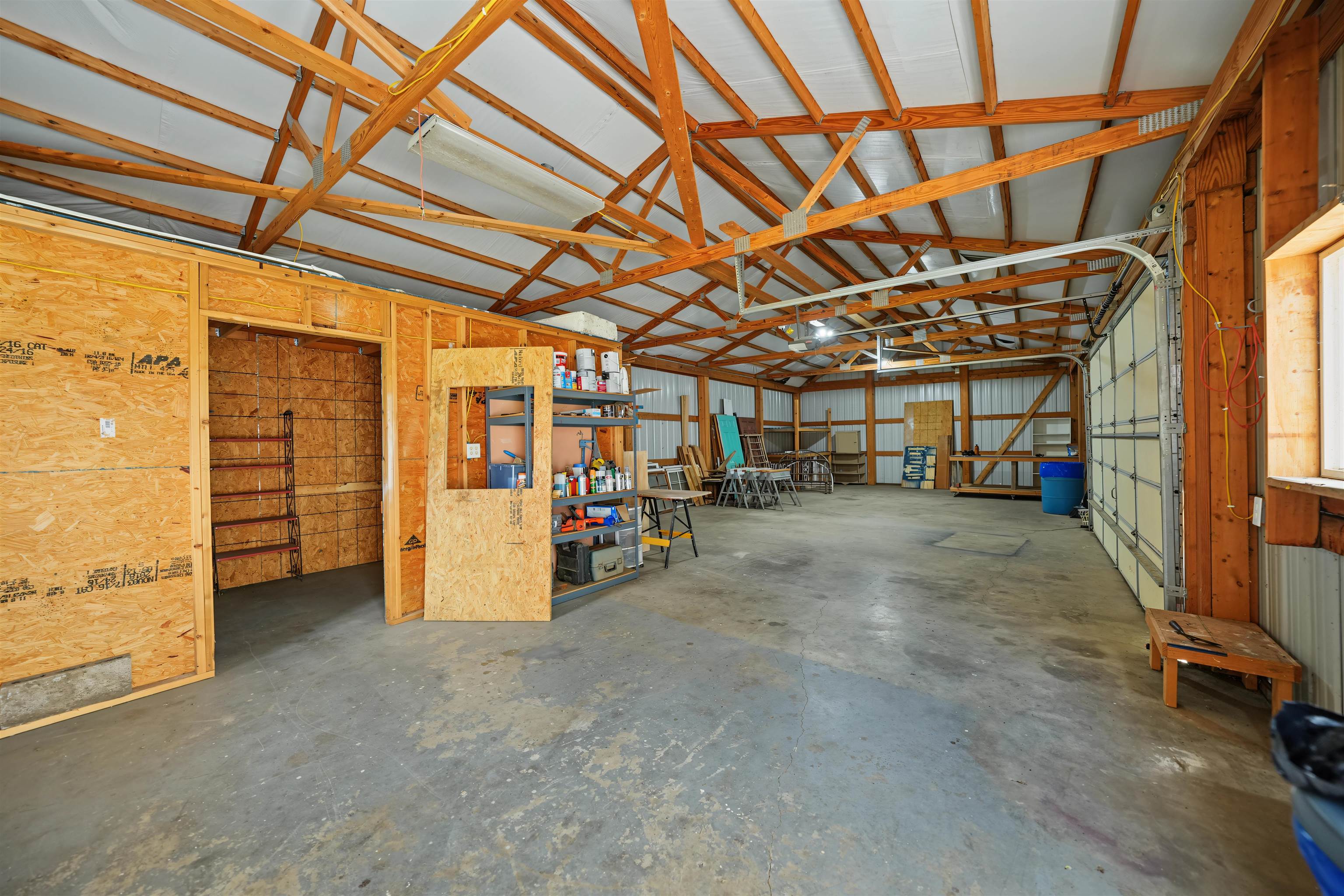300 E Railroad Ave Property Photo 10