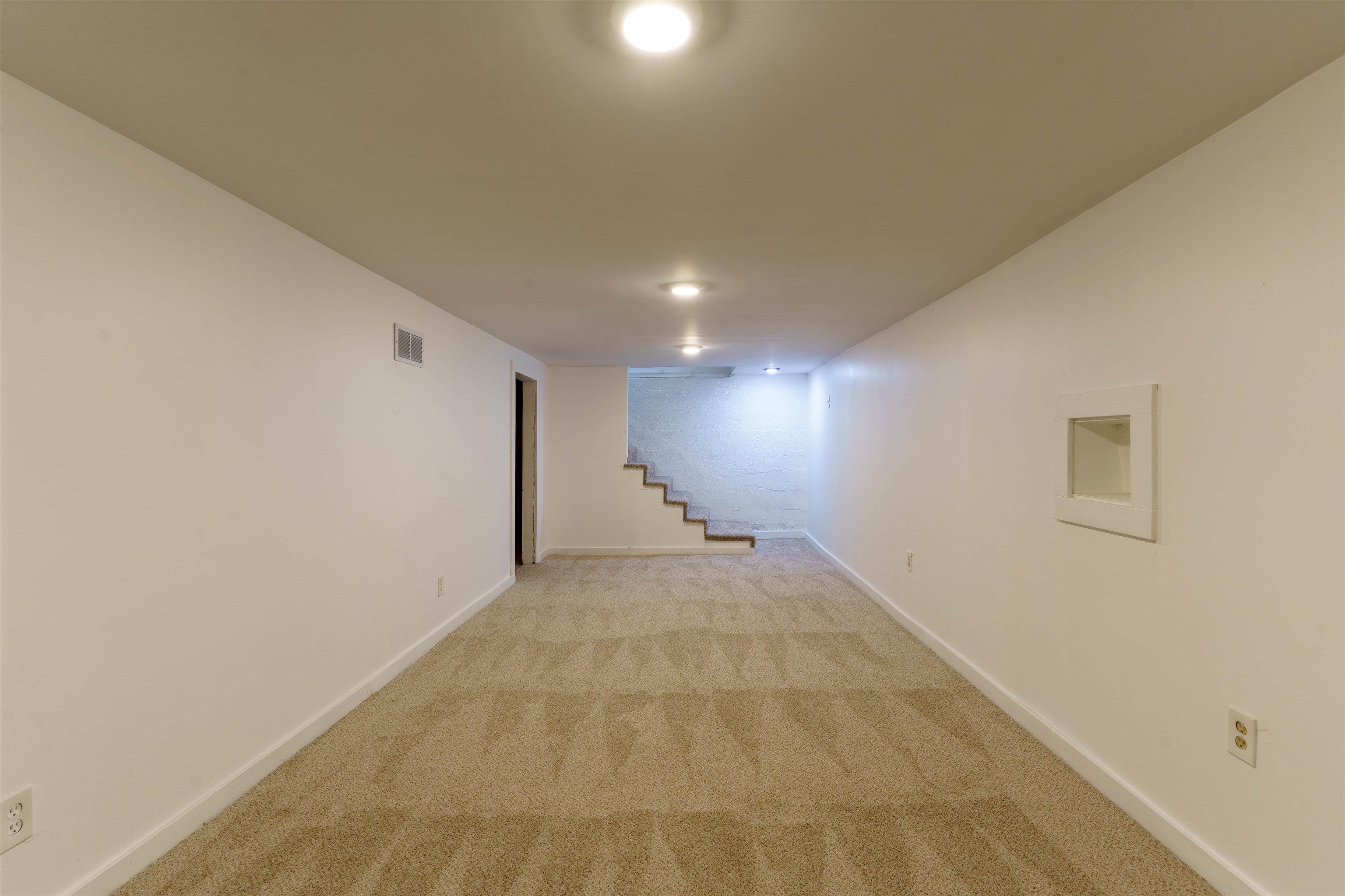 1353 N Pershing Ave Property Photo 27