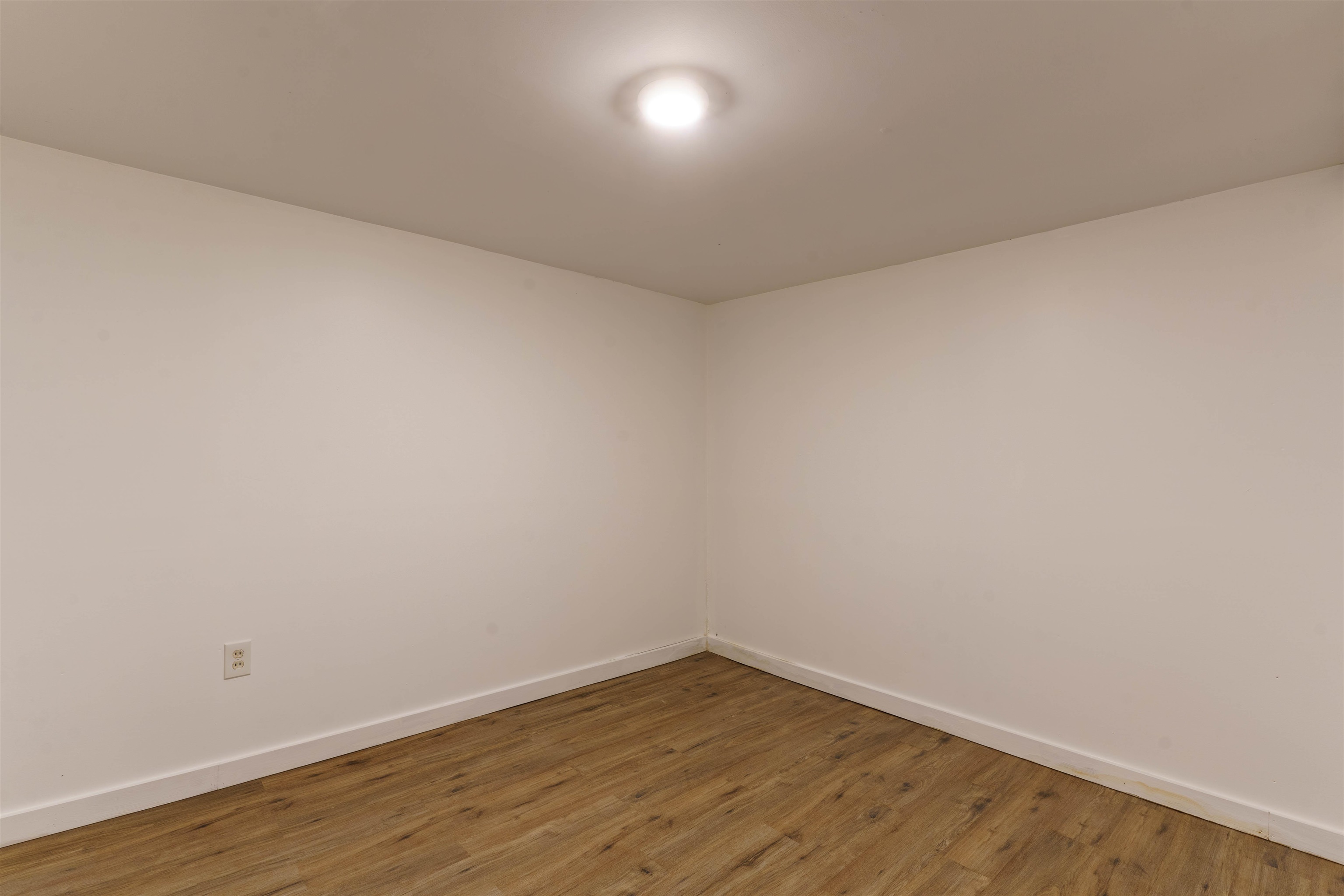 1353 N Pershing Ave Property Photo 29