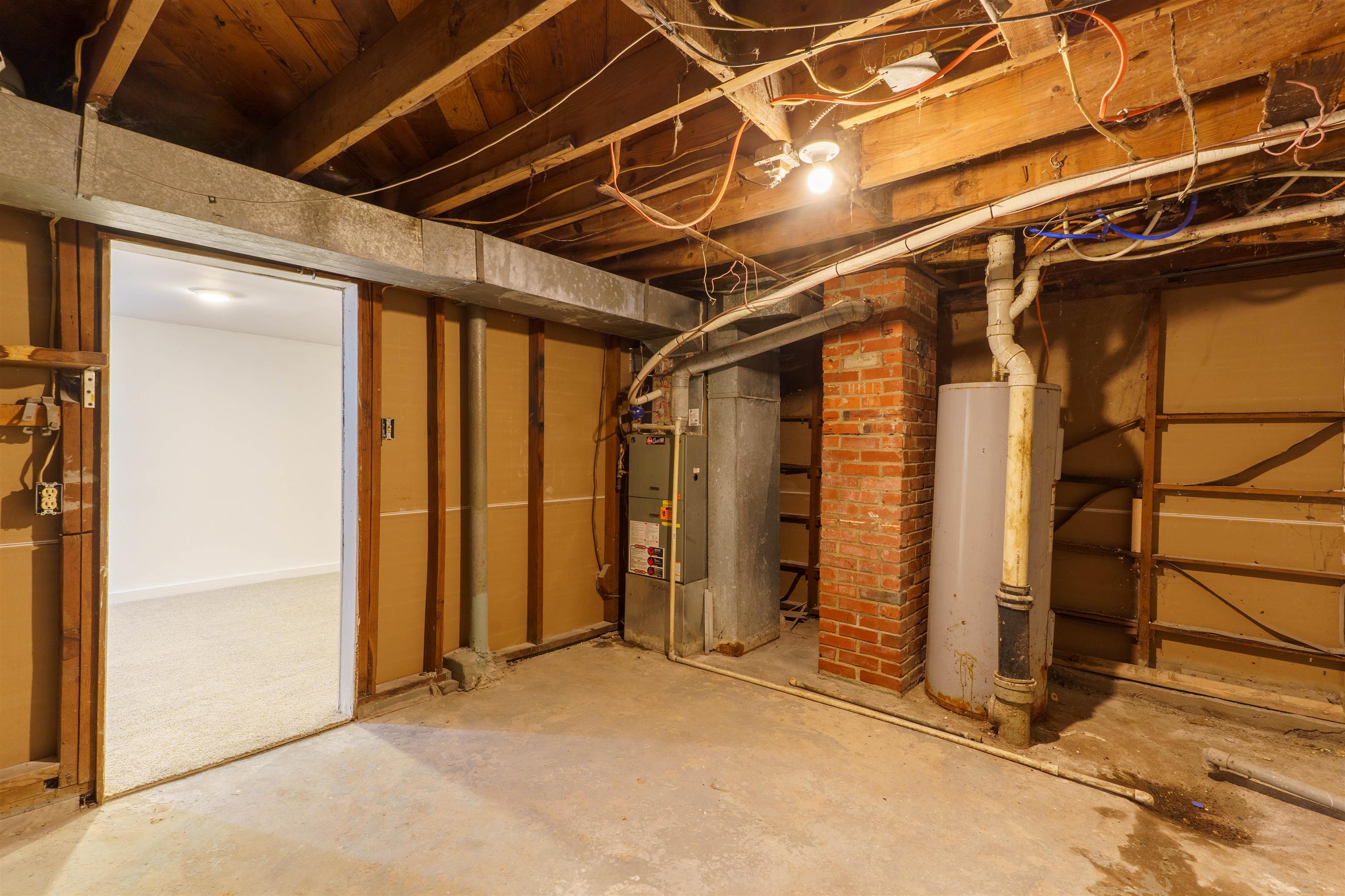 1353 N Pershing Ave Property Photo 31