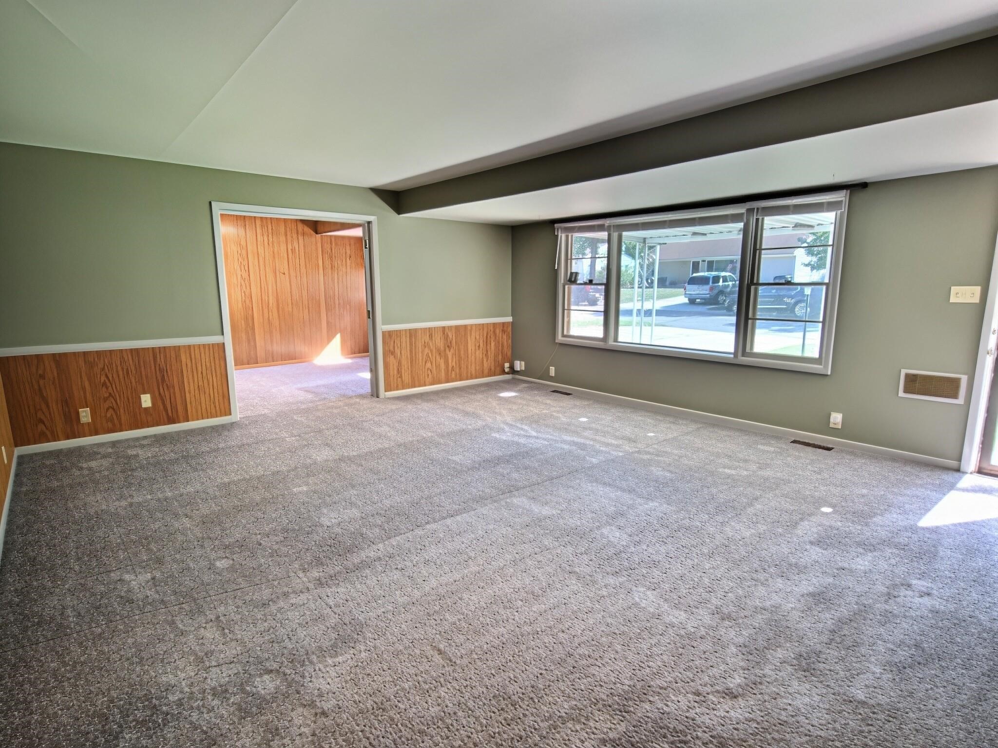 1420 Lawndale Ave Property Photo 6