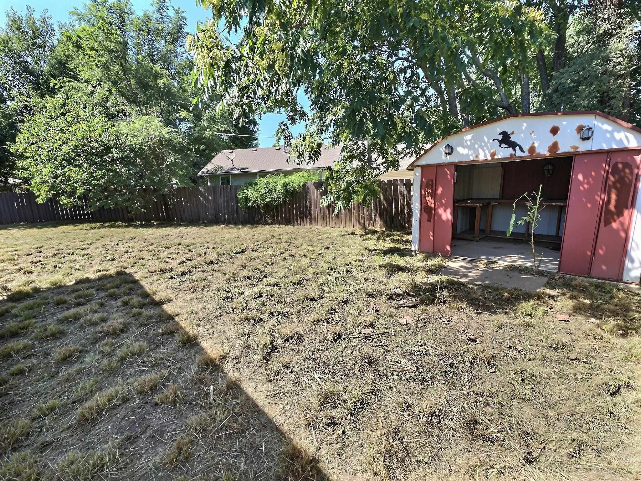 1420 Lawndale Ave Property Photo 17