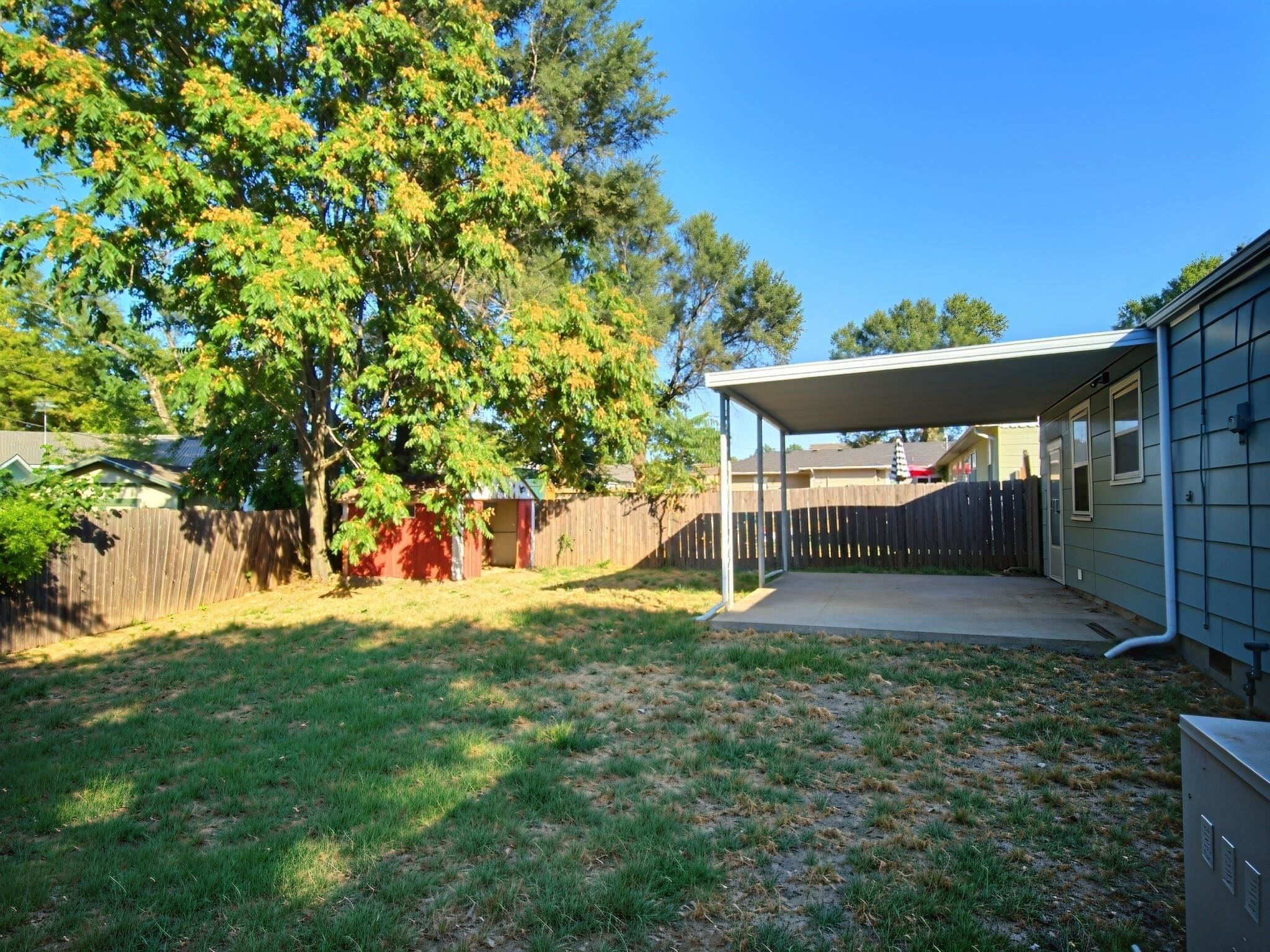 1420 Lawndale Ave Property Photo 27