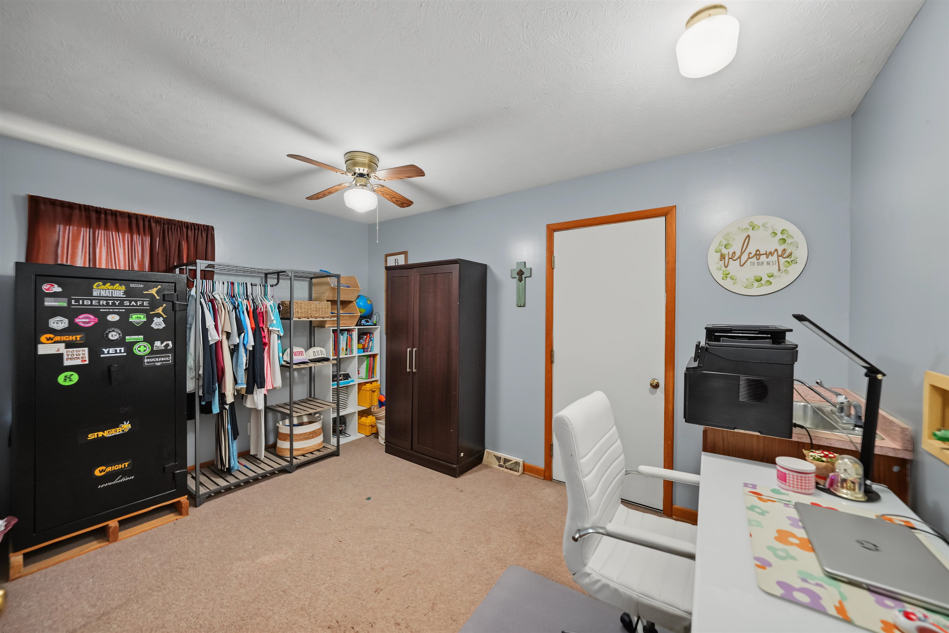 1822 Larson St Property Photo 13