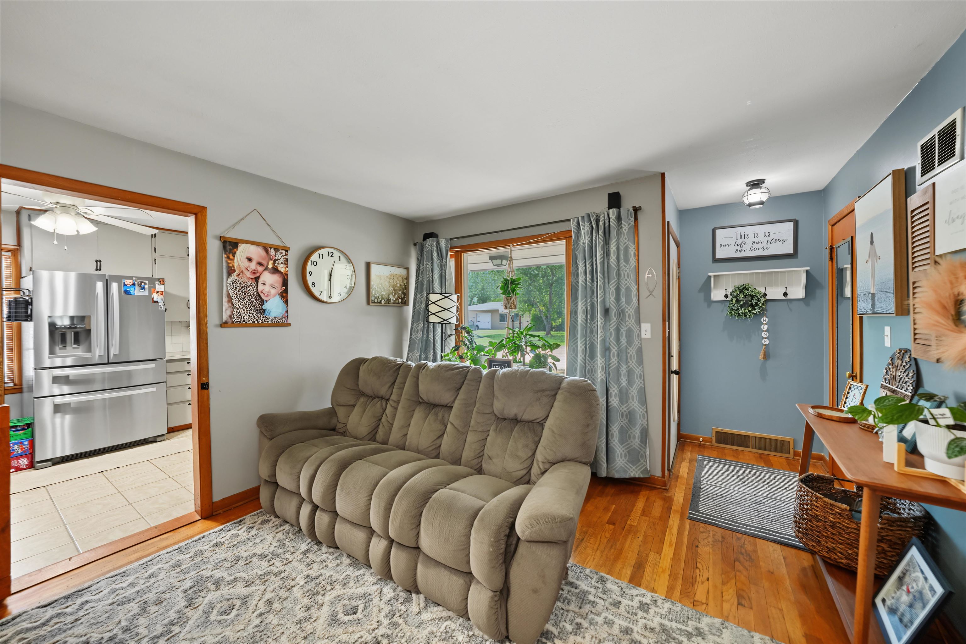 1822 Larson St Property Photo 14
