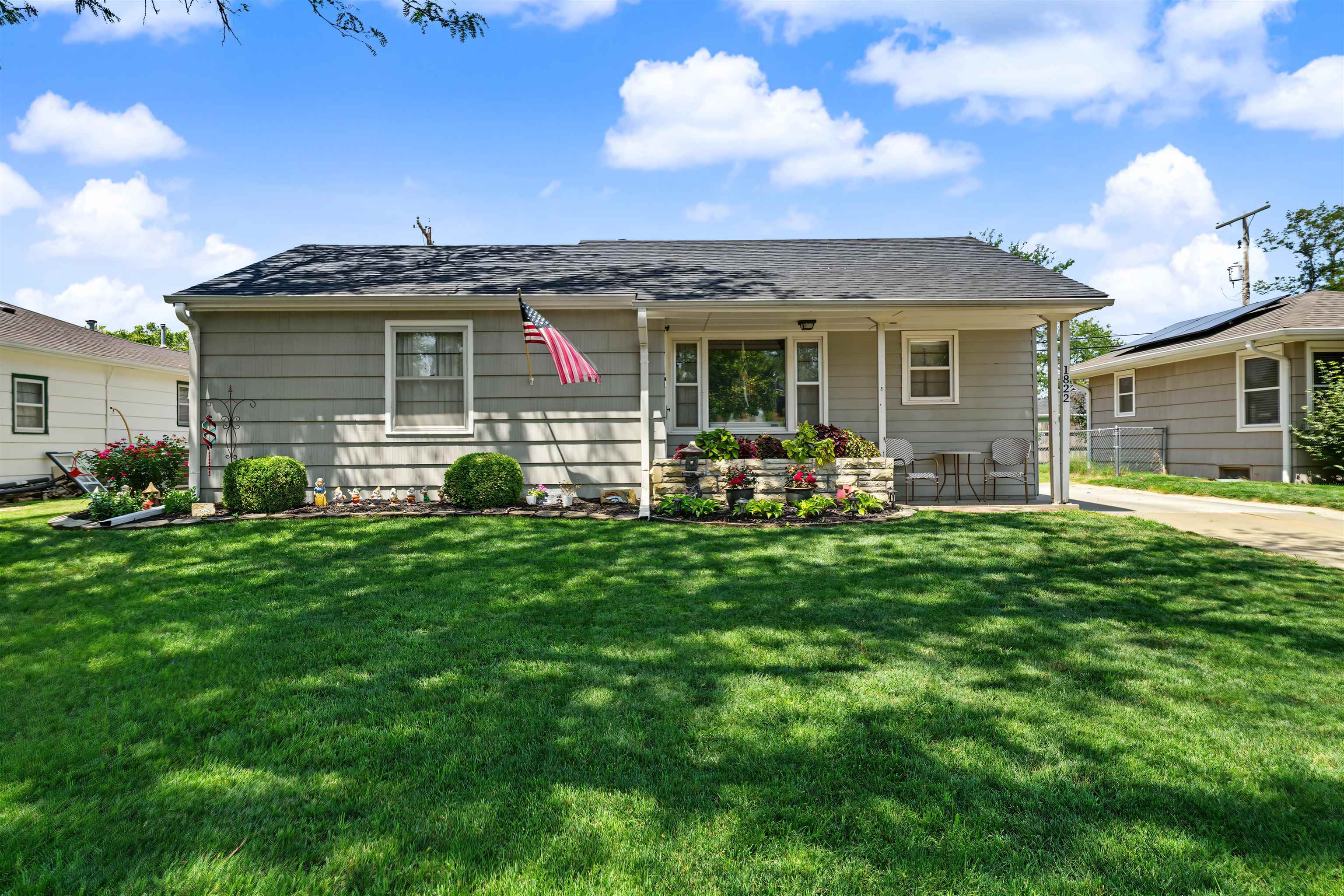 1822 Larson St Property Photo 19