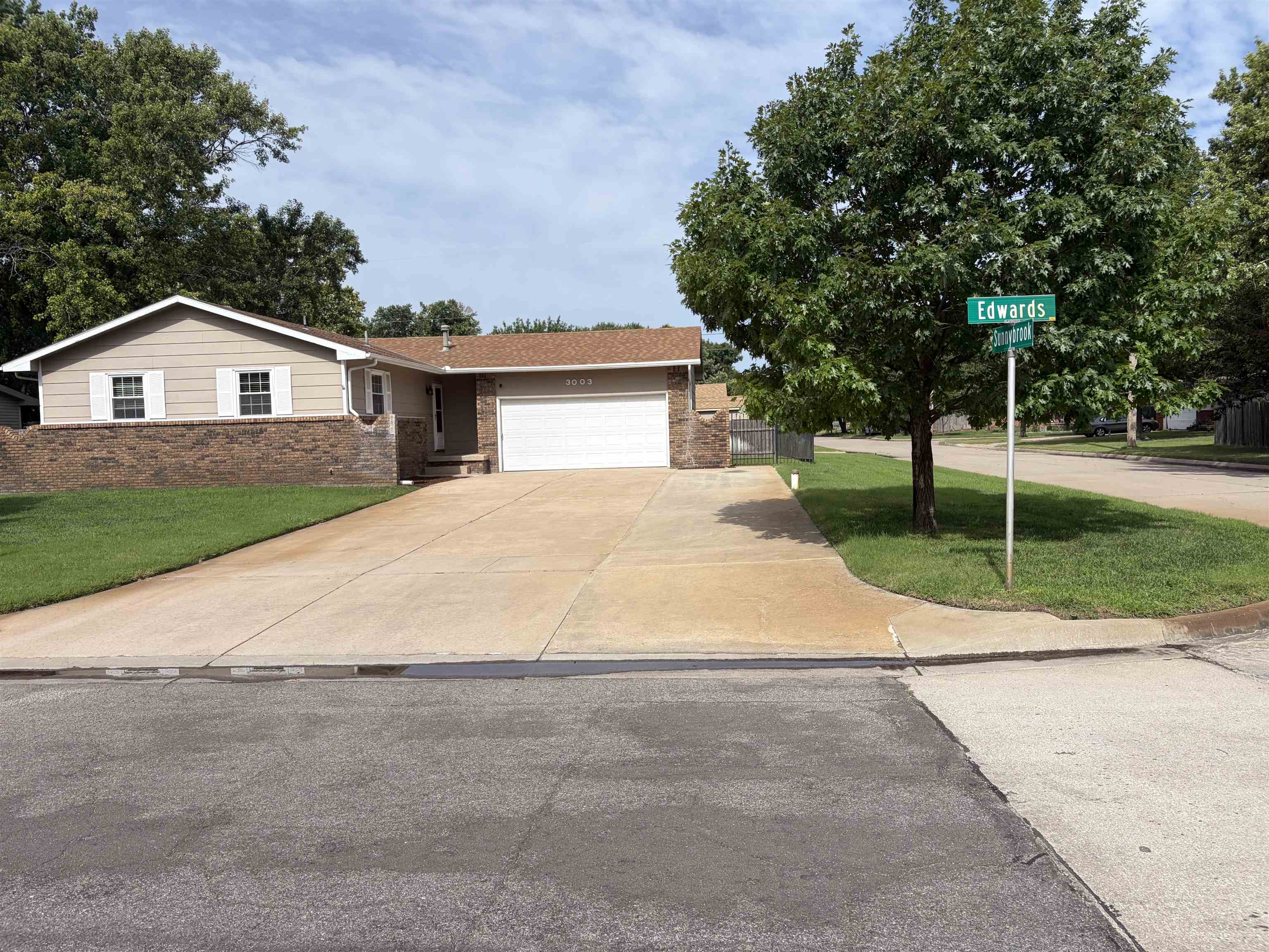 3003 S Edwards Ave. Property Photo 2