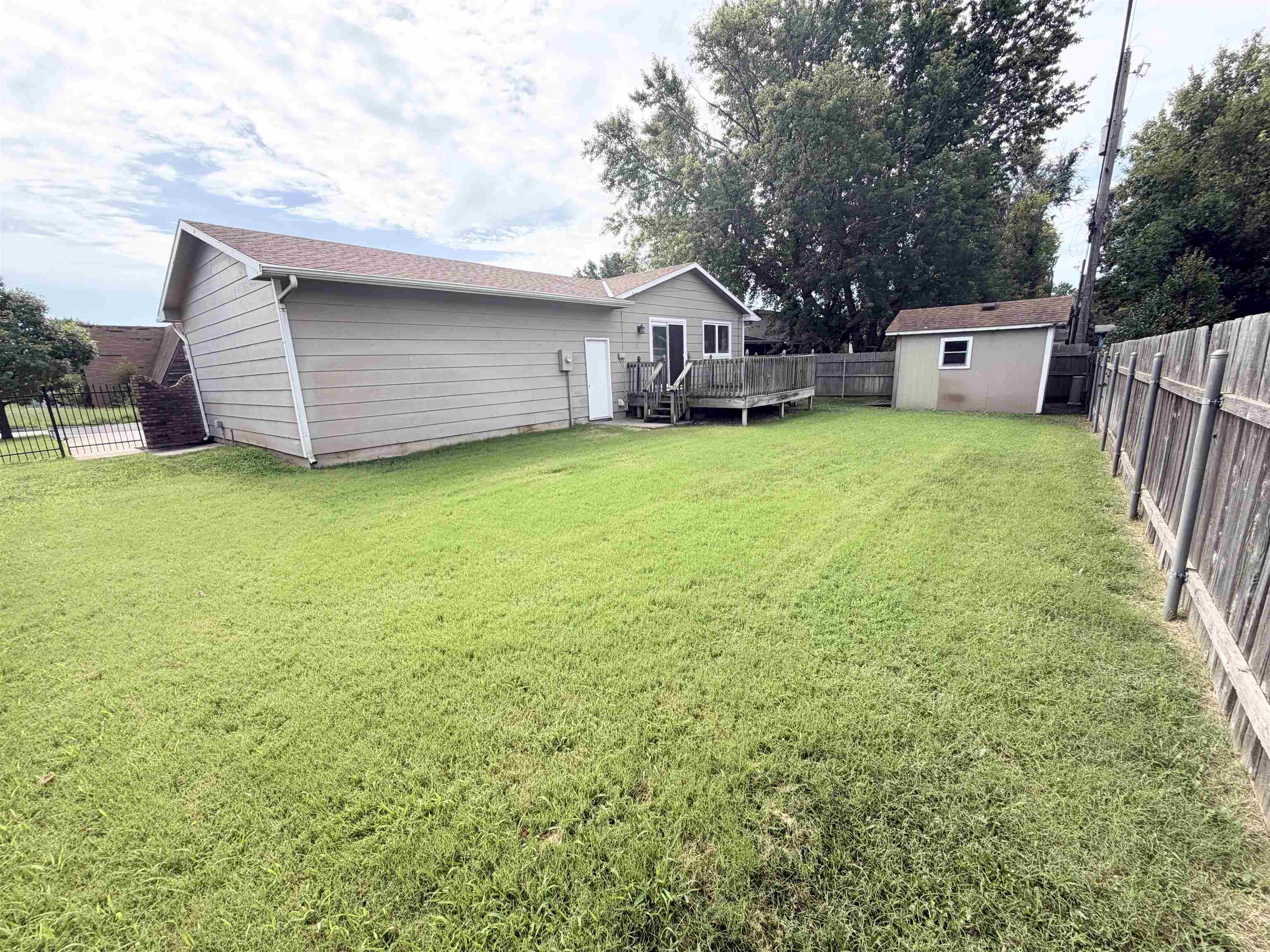 3003 S Edwards Ave. Property Photo 12