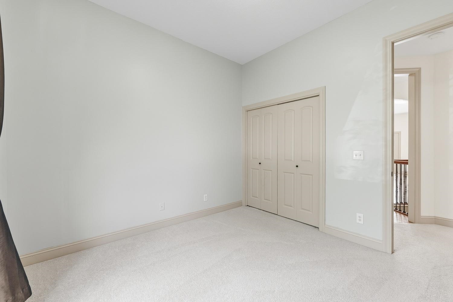 2224 N Rough Creek Rd Property Photo 17