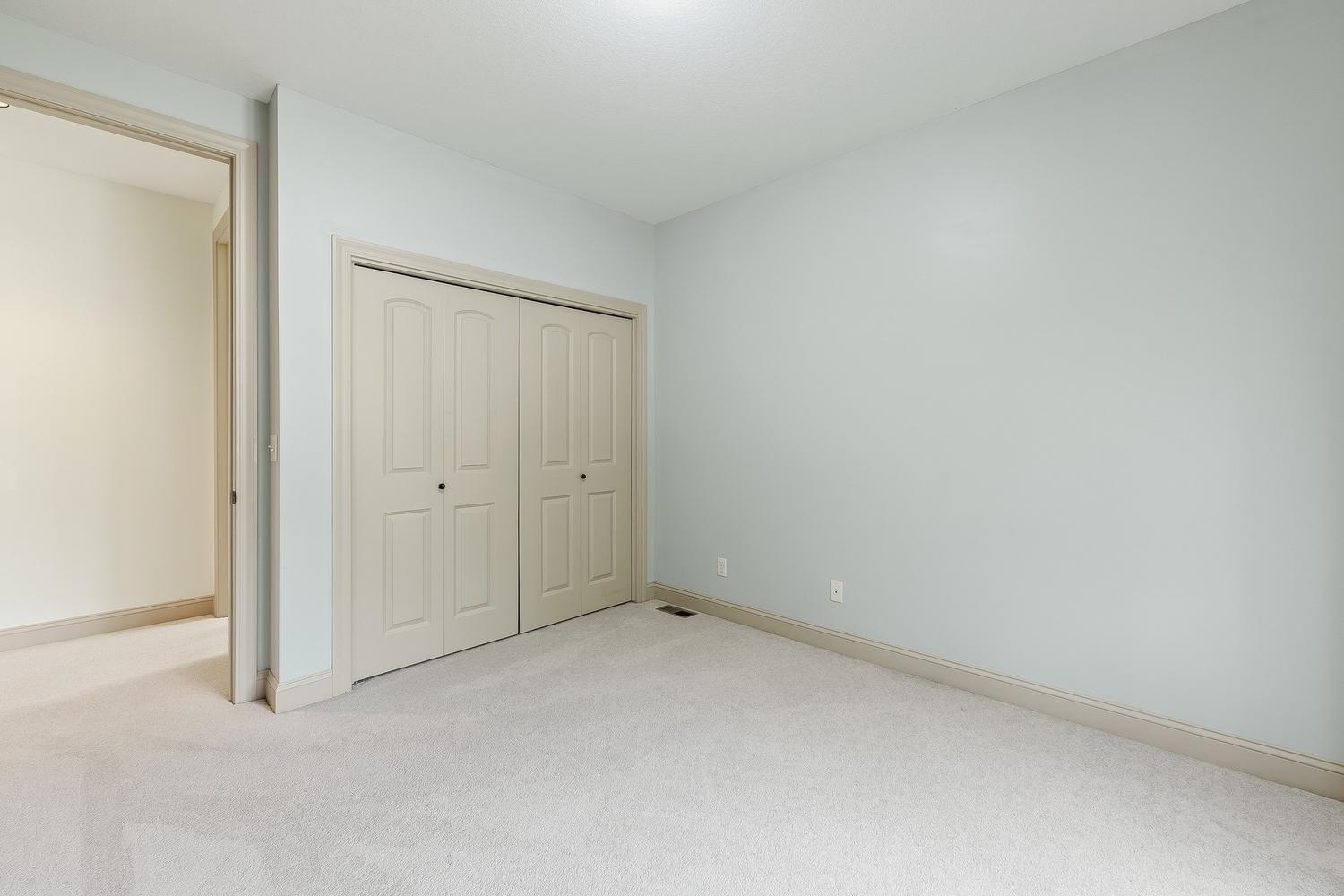 2224 N Rough Creek Rd Property Photo 19