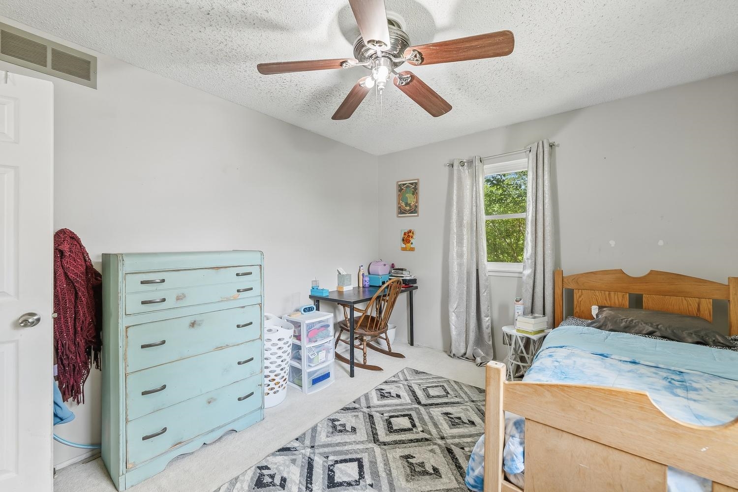 1740 N Kessler Property Photo 17