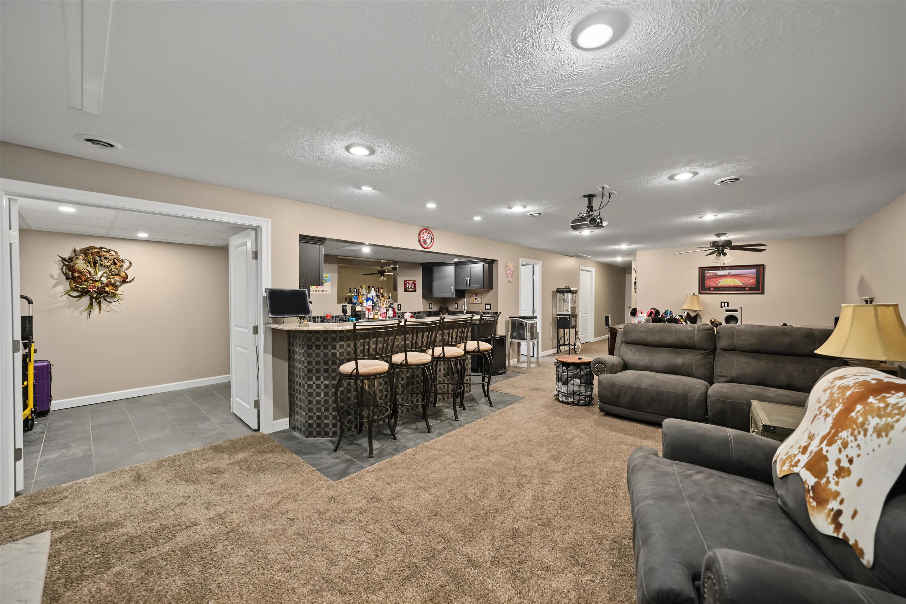 5201 S Ohio St Property Photo 17