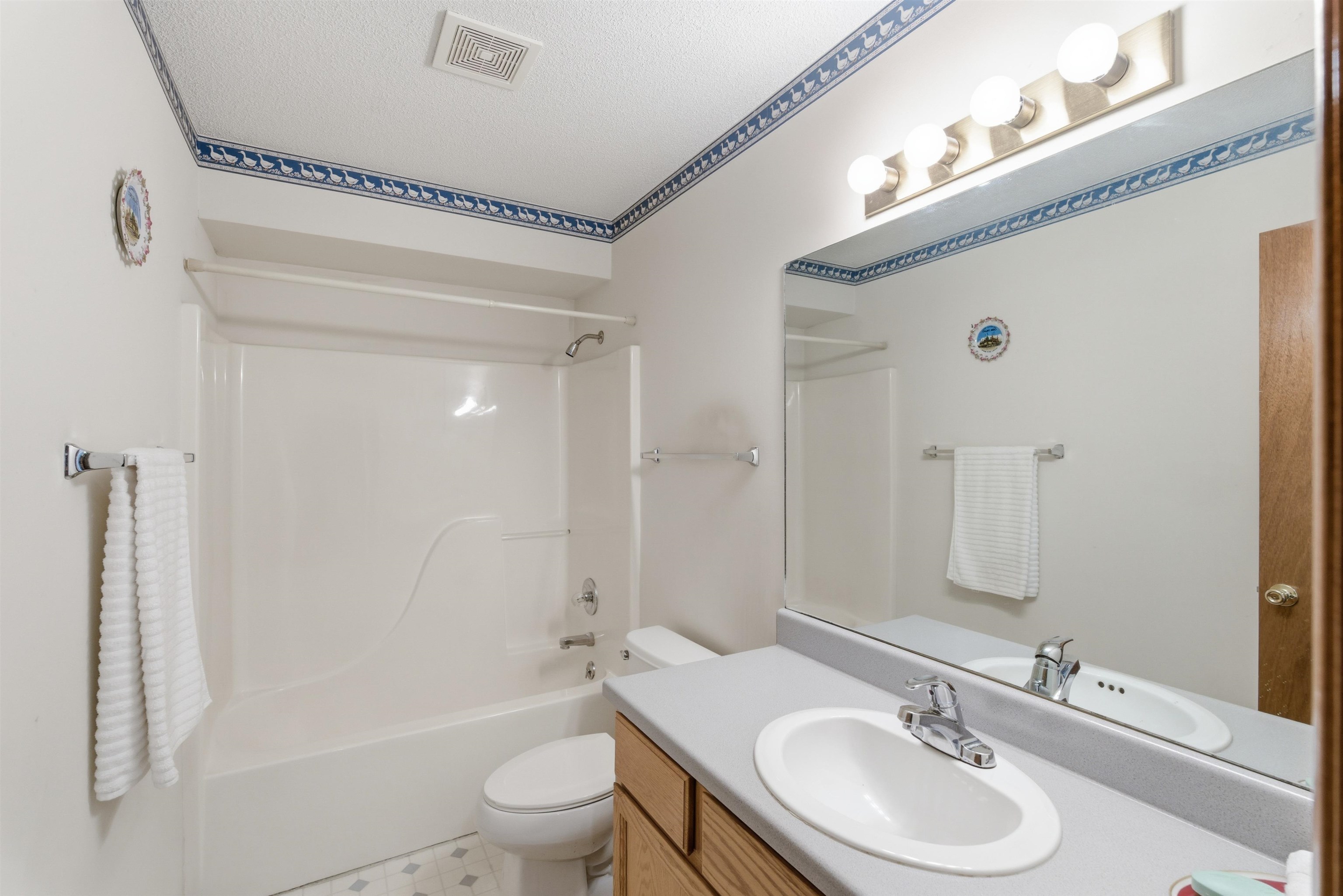 6538 N Longmont St Property Photo 14