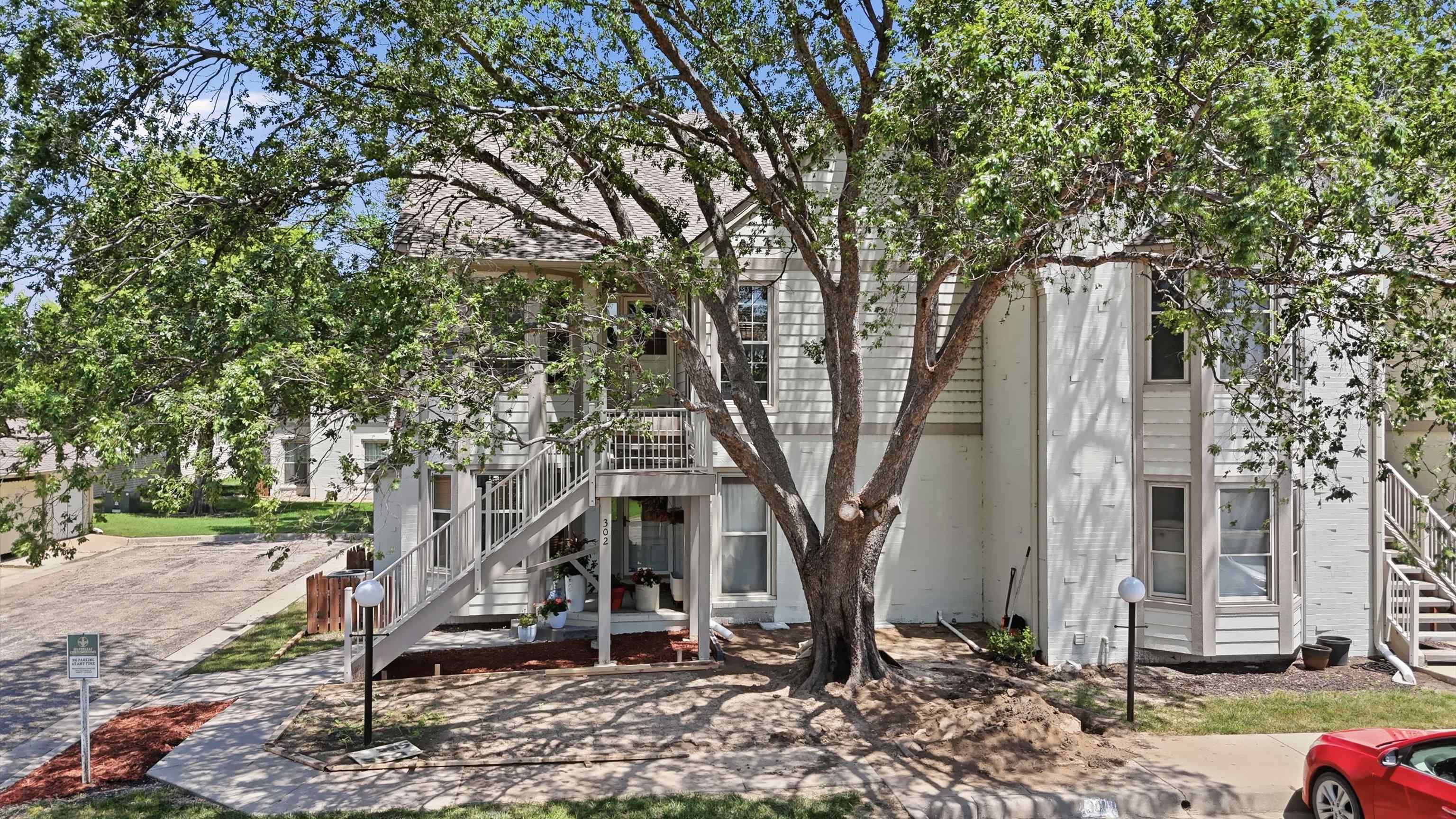 8018 E Woodspring Way Property Photo 1