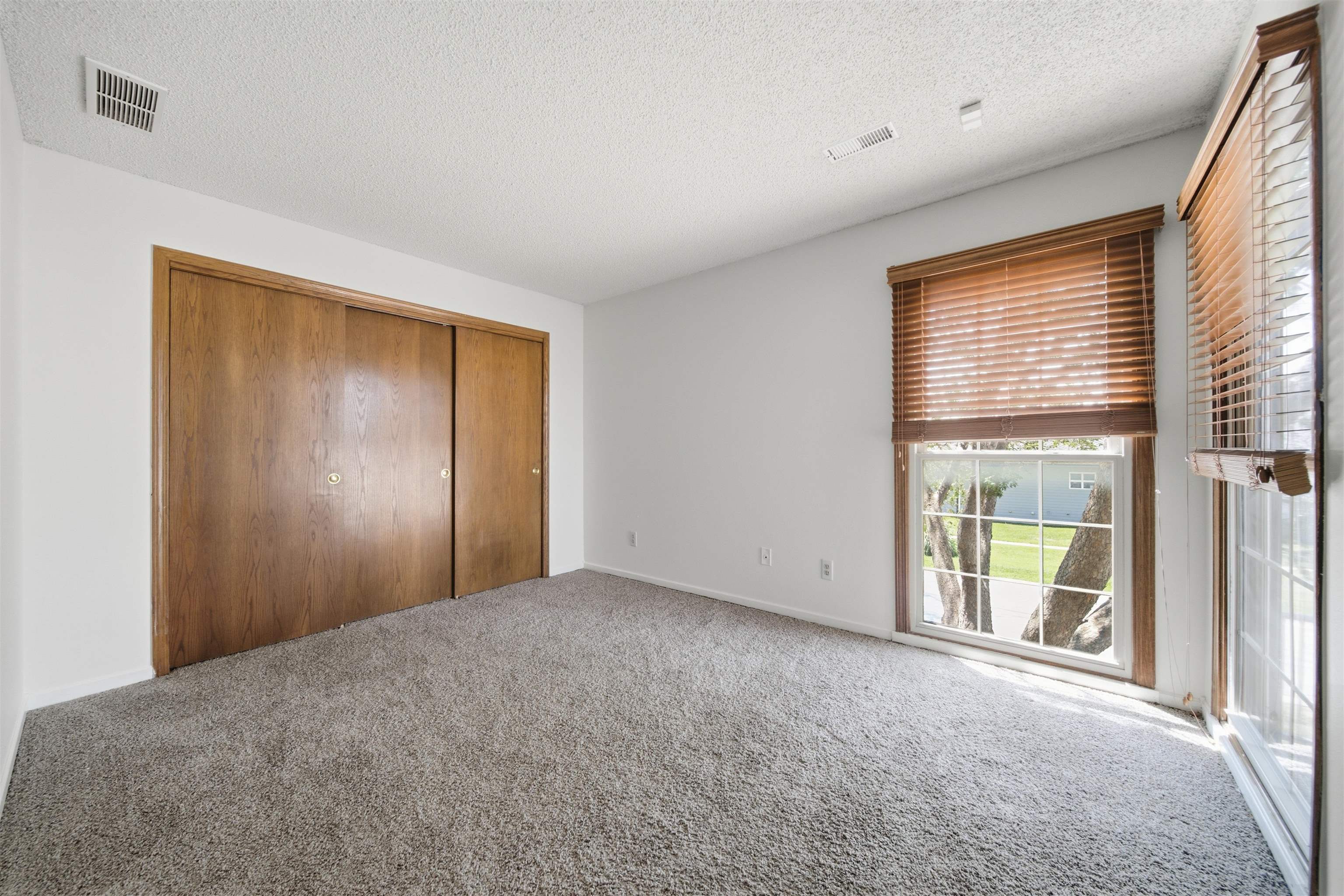 8018 E Woodspring Way Property Photo 10