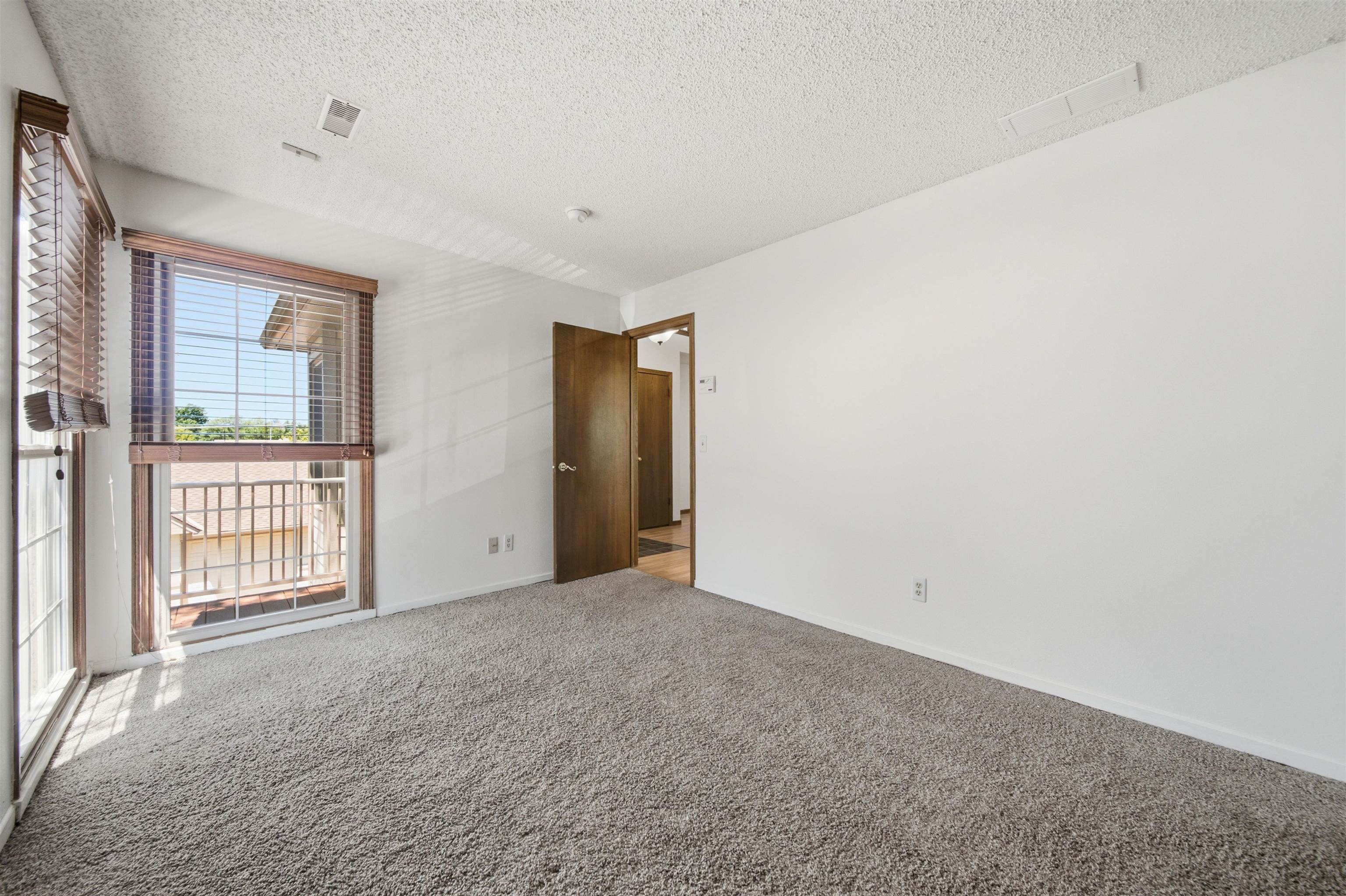 8018 E Woodspring Way Property Photo 11