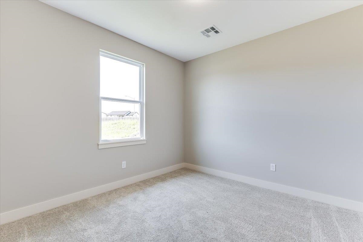 4304 N Sunny Ct Property Photo 24