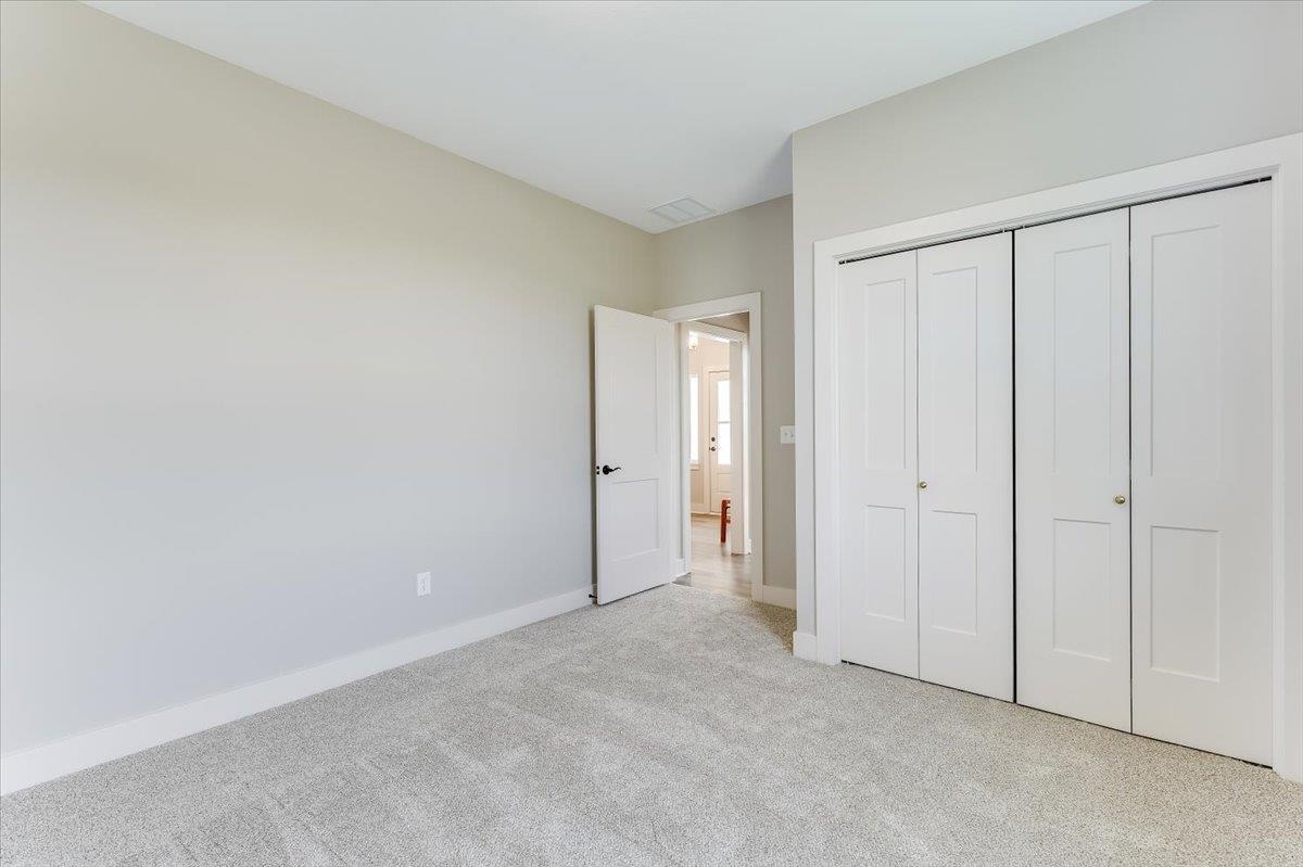 4304 N Sunny Ct Property Photo 25