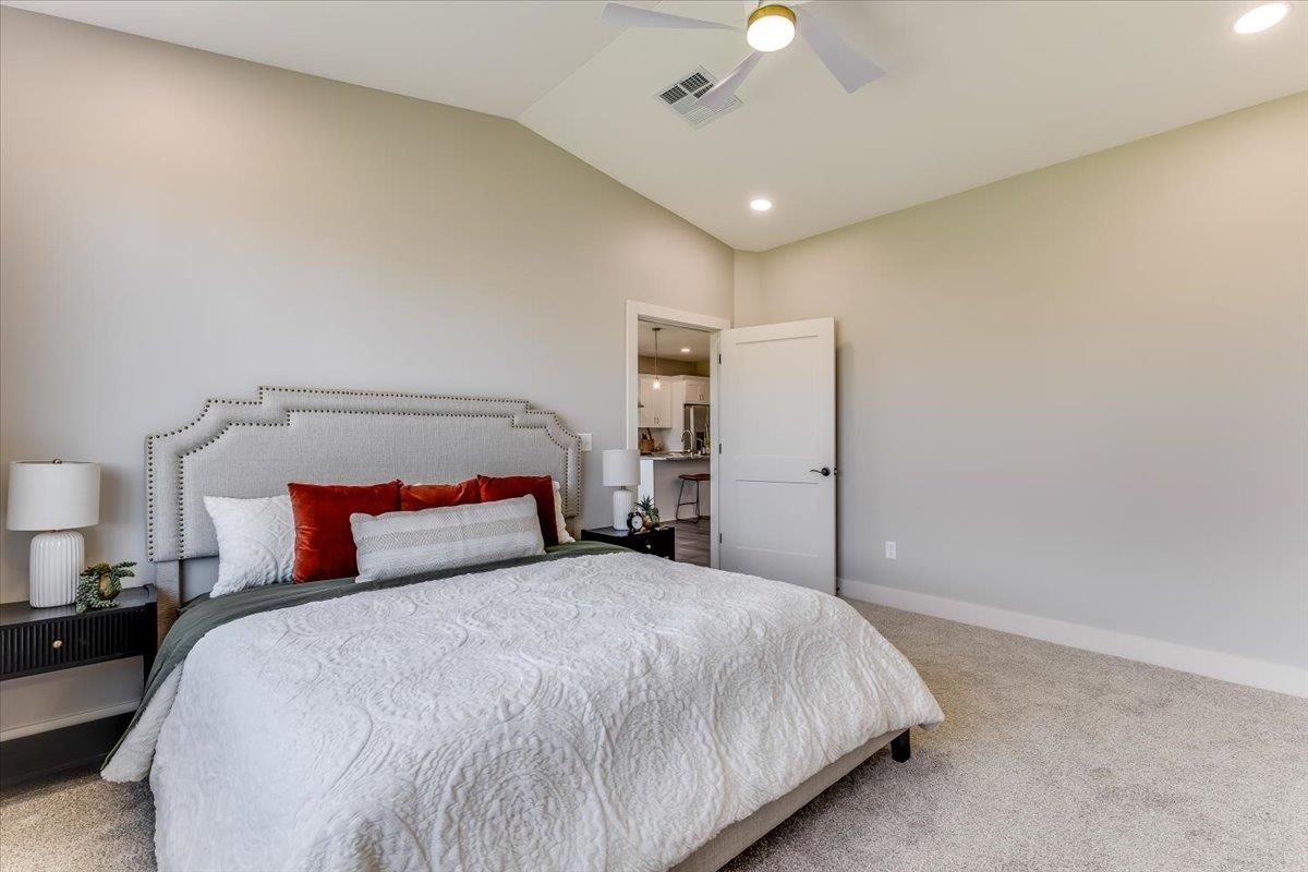 4304 N Sunny Ct Property Photo 27
