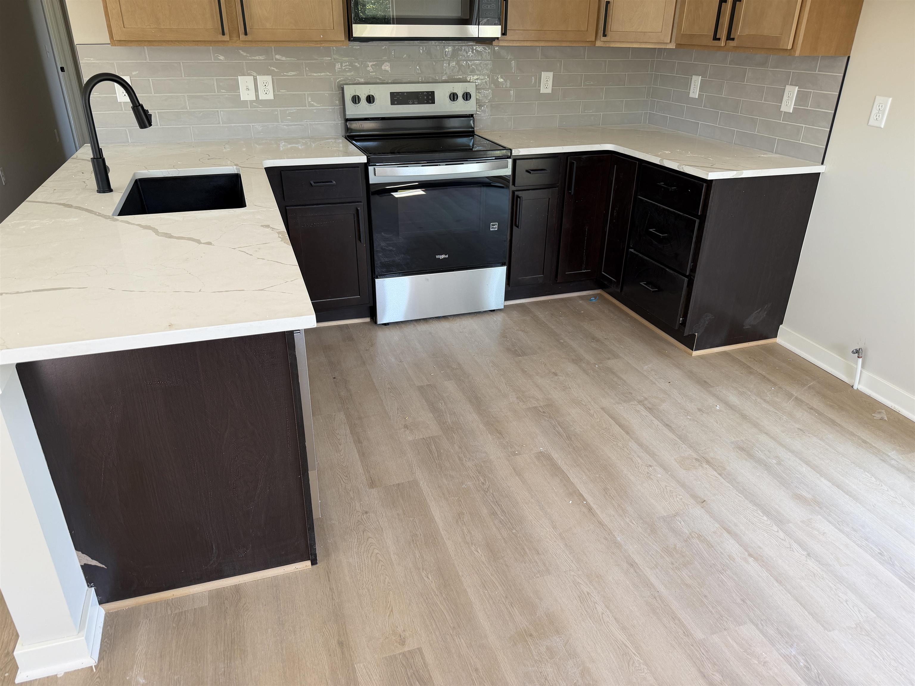 1331 N Holyoke Property Photo 4