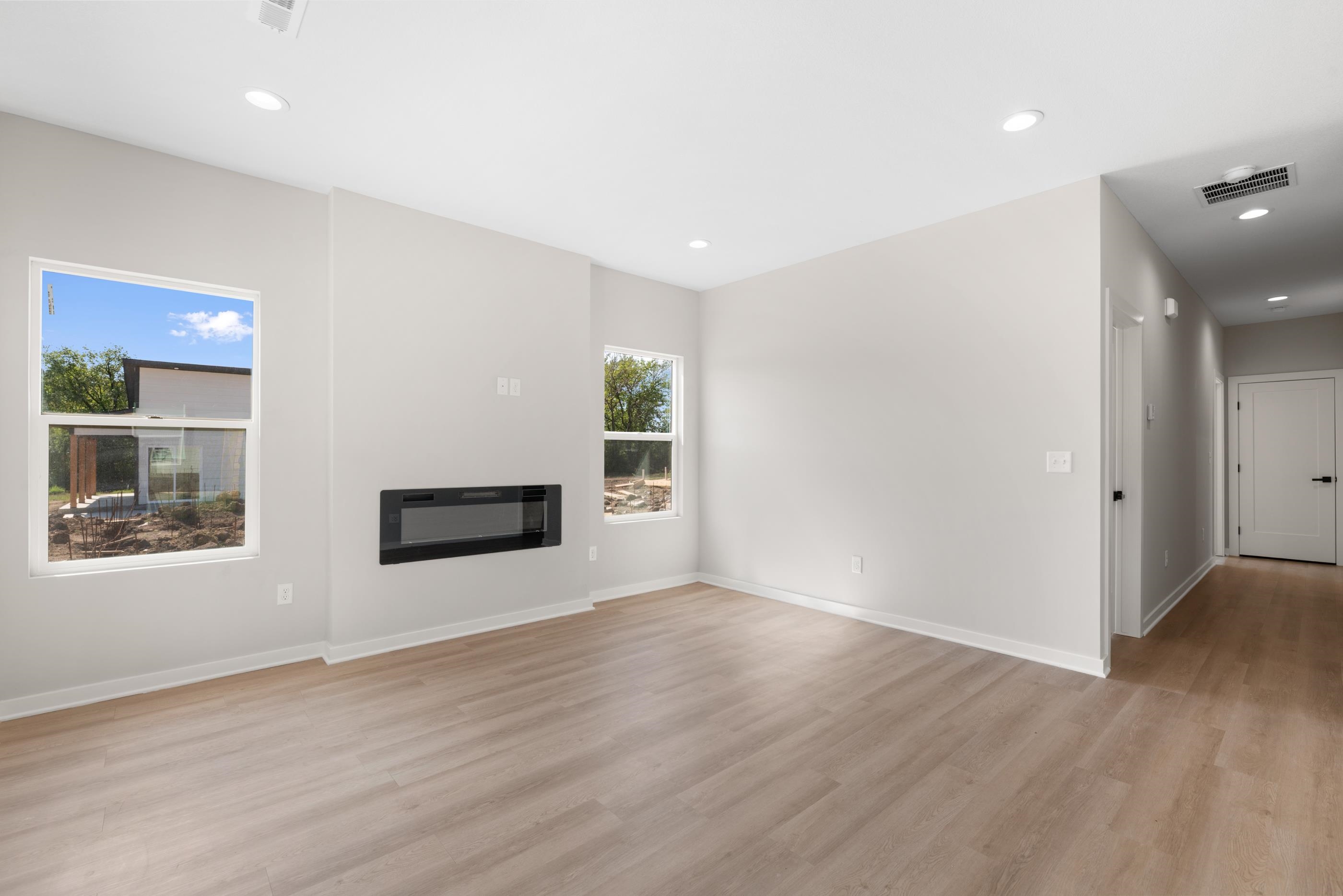 1331 N Holyoke Property Photo 10