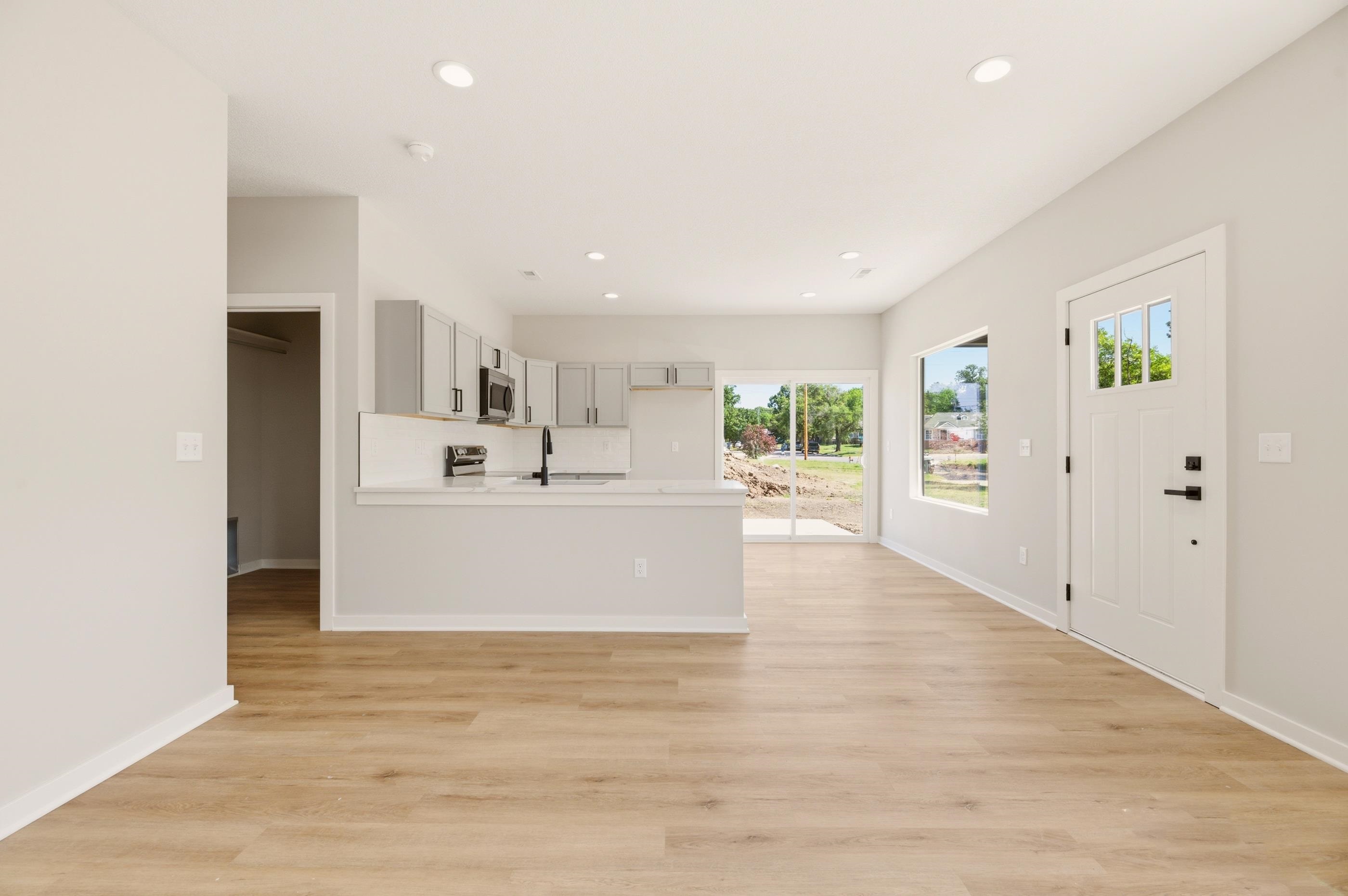 1331 N Holyoke Property Photo 12