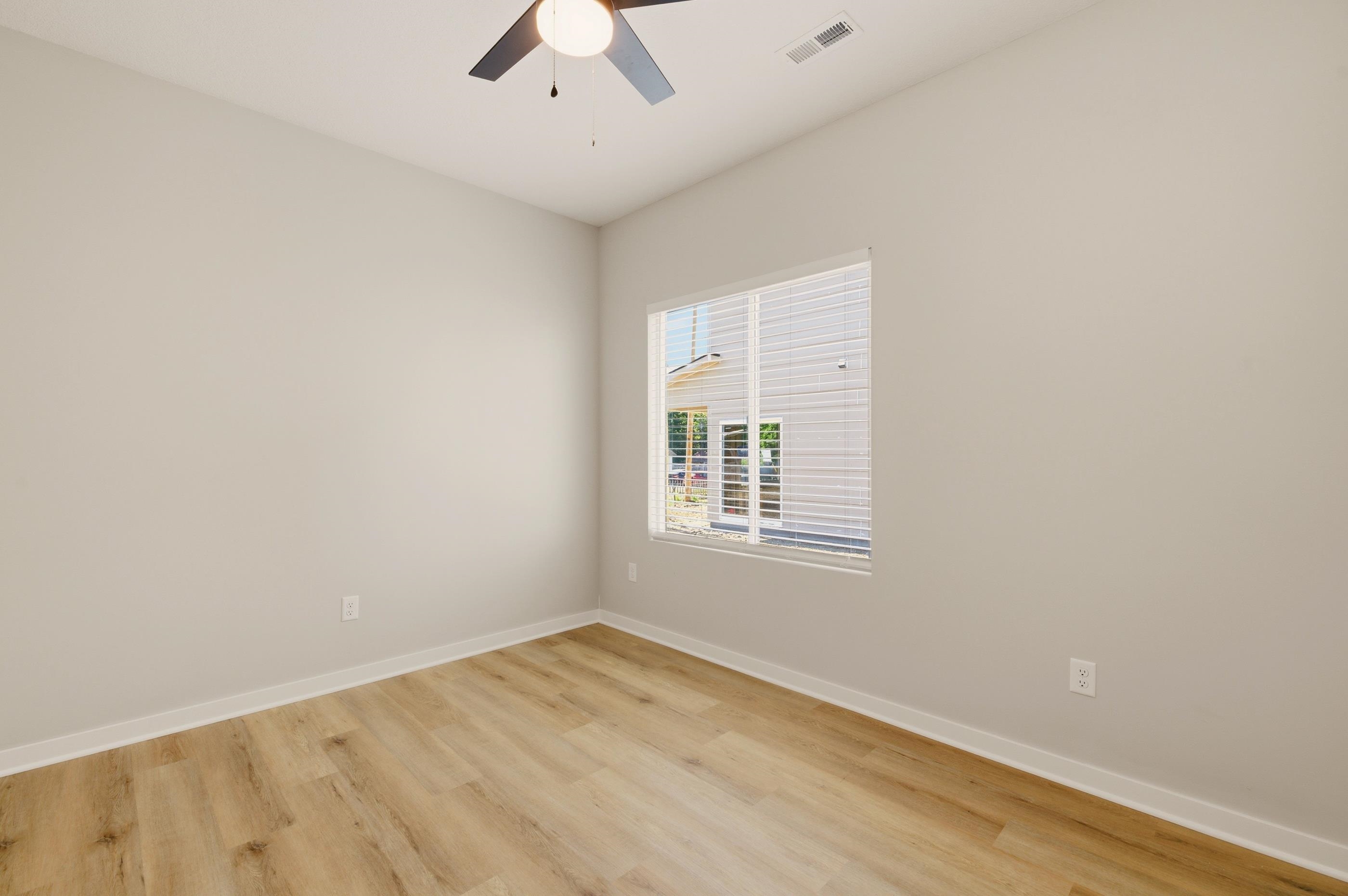 1331 N Holyoke Property Photo 15