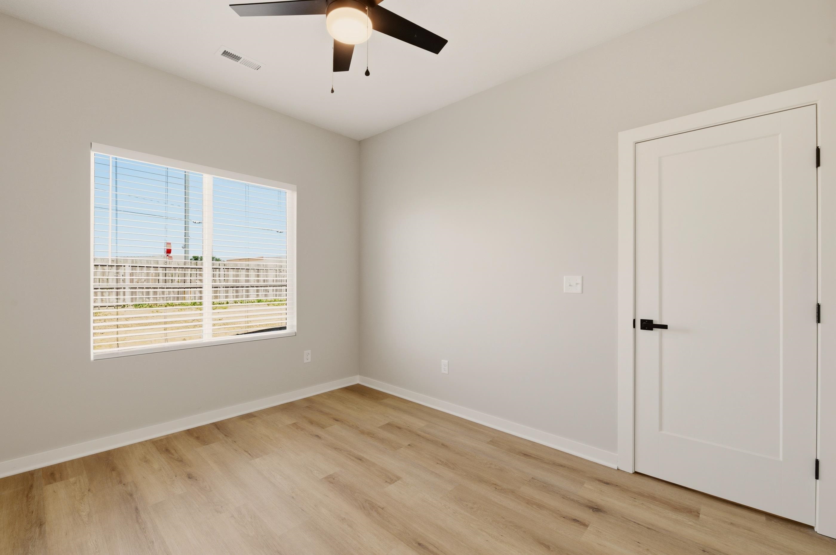 1331 N Holyoke Property Photo 17