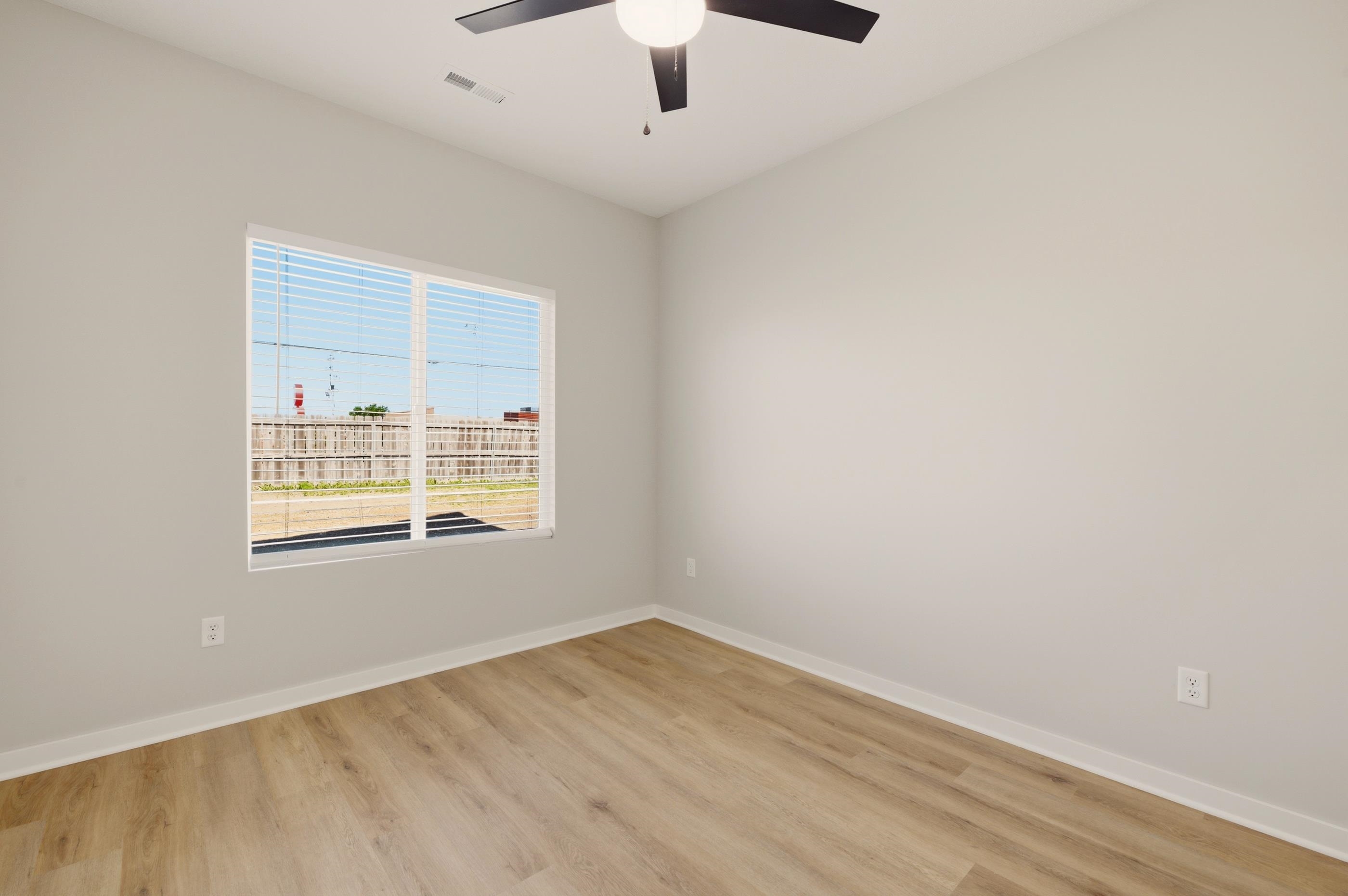 1331 N Holyoke Property Photo 19