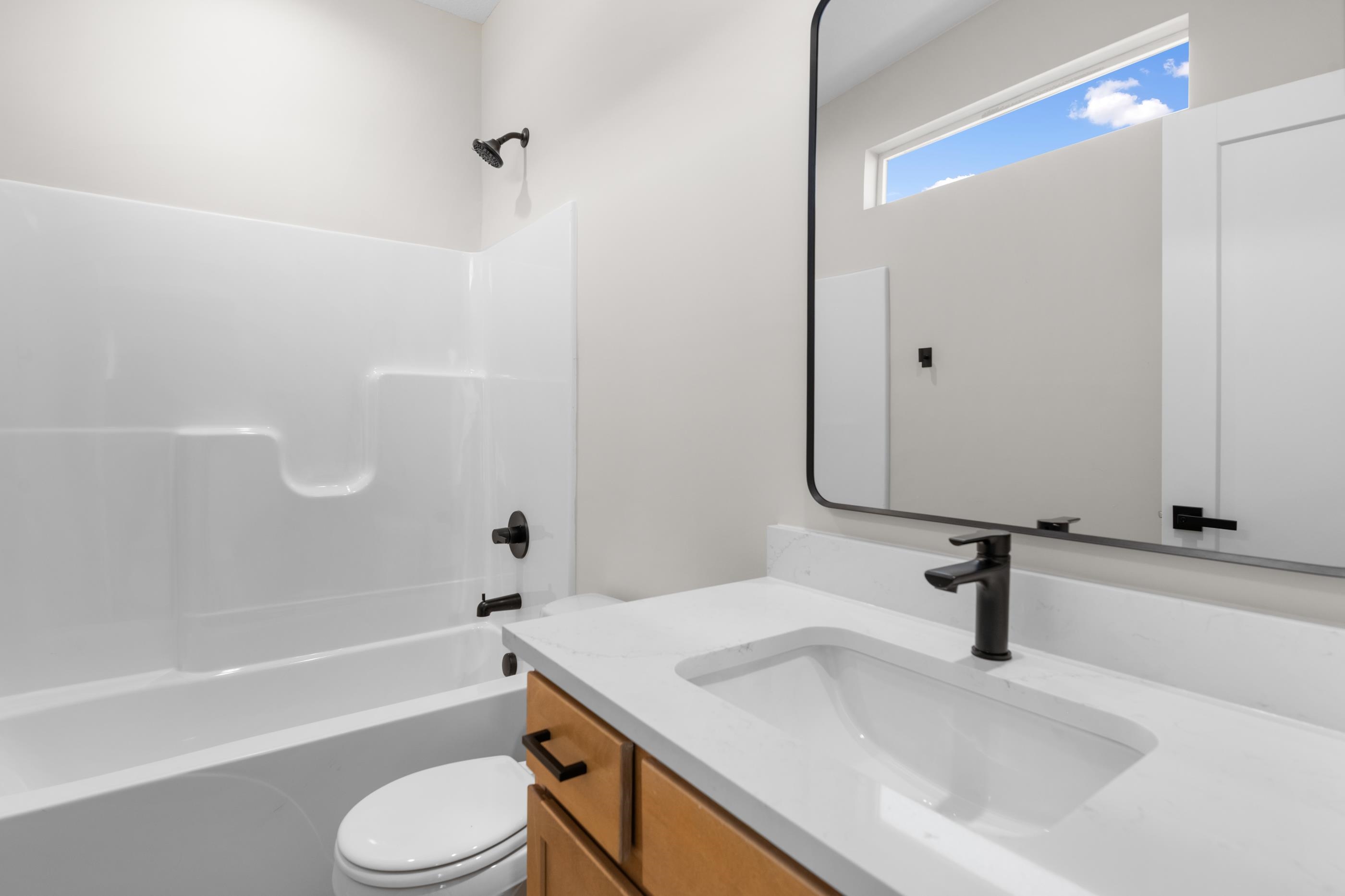 1331 N Holyoke Property Photo 23
