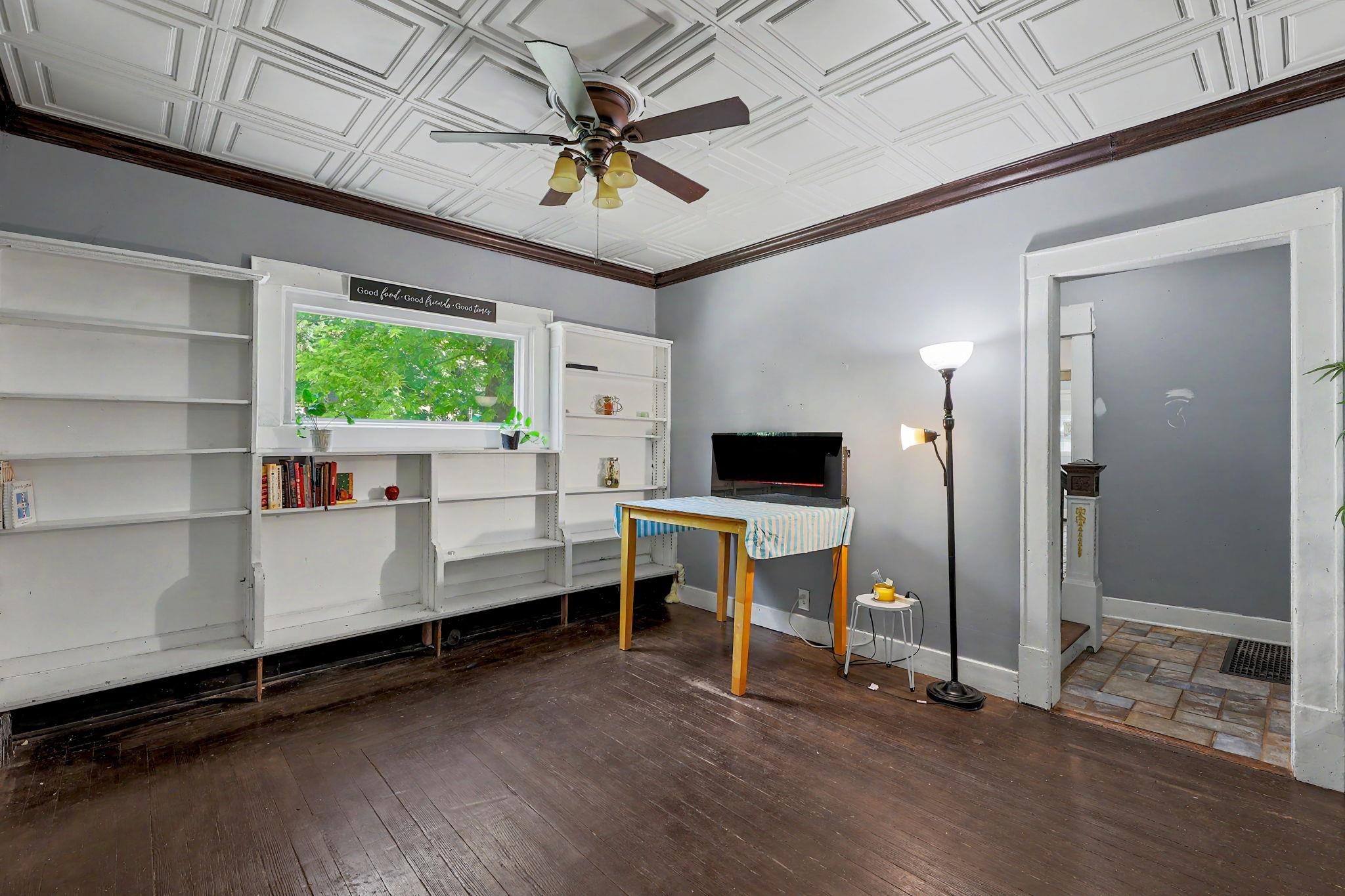1538 N Holyoke Property Photo 3