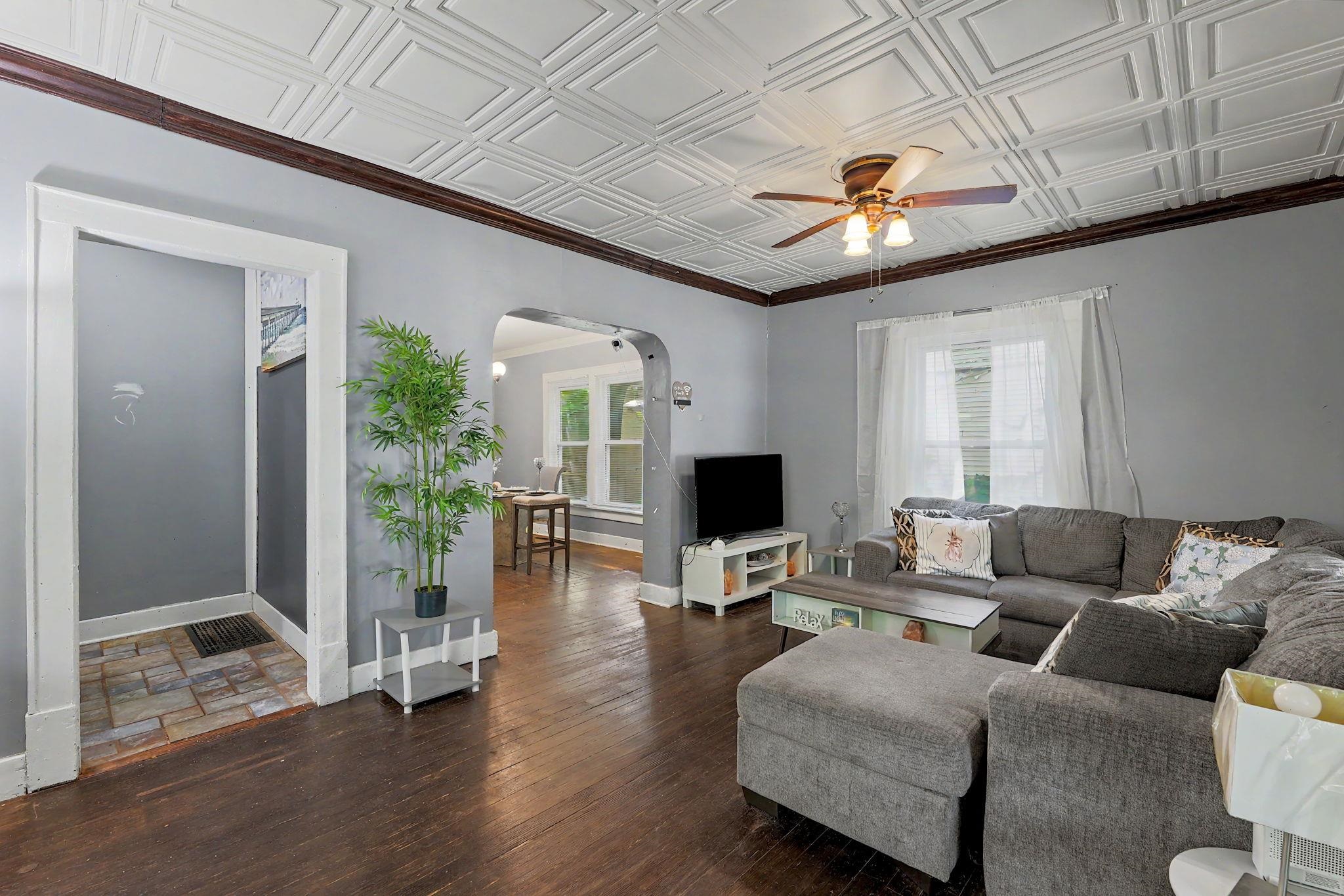 1538 N Holyoke Property Photo 7
