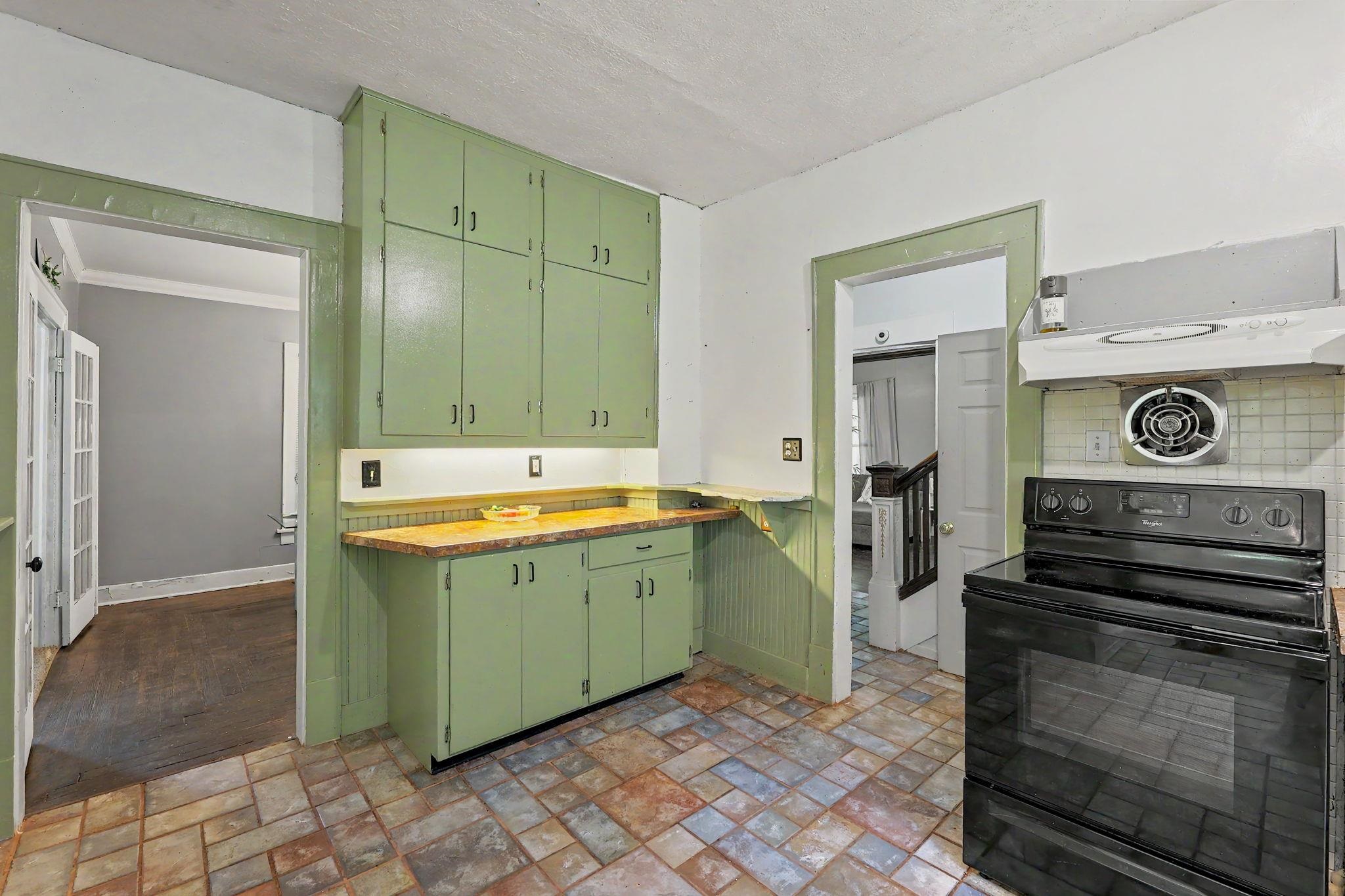 1538 N Holyoke Property Photo 16
