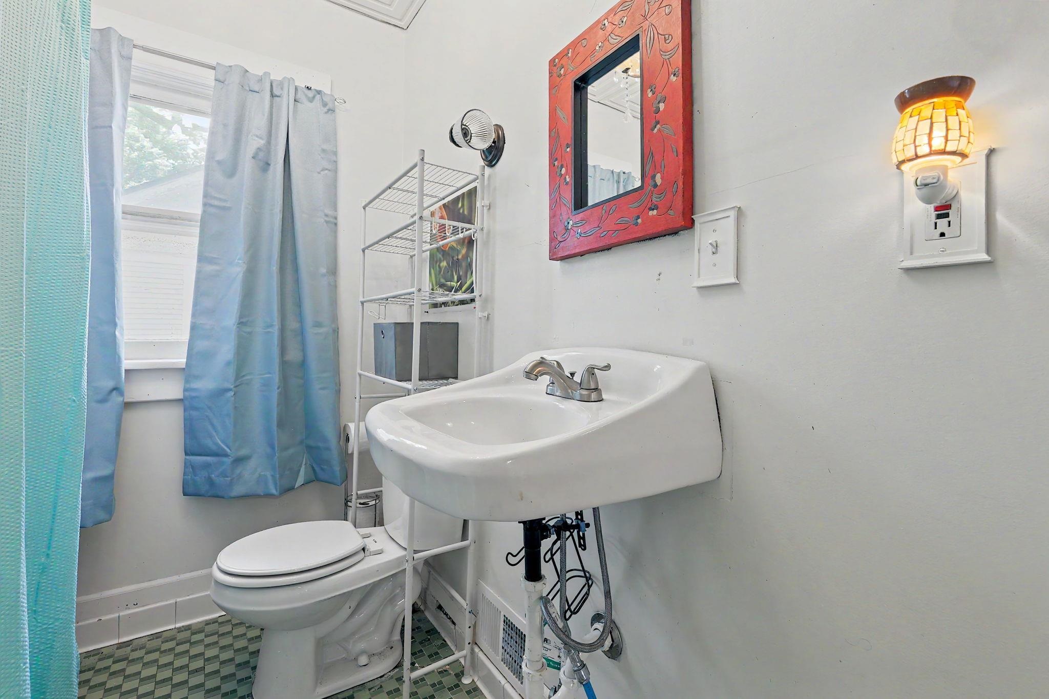 1538 N Holyoke Property Photo 33