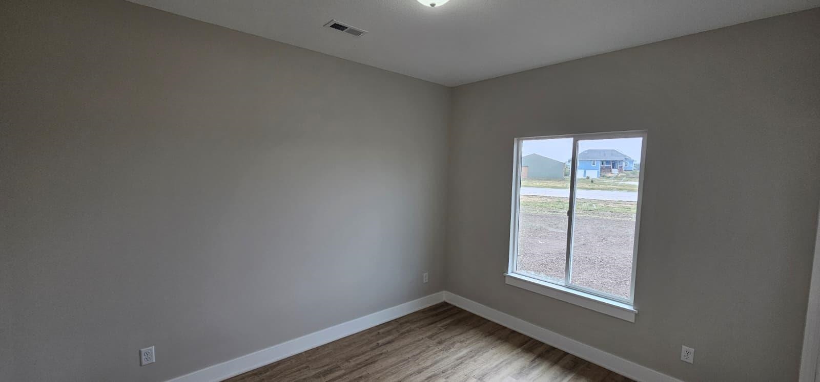 1629 Midway Ct. Property Photo 10