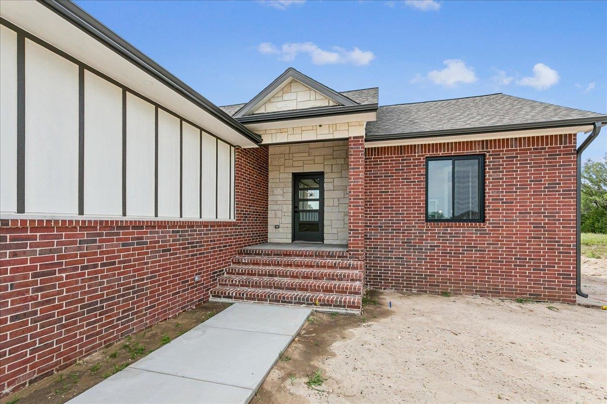 3502 S Bluelake Ct Property Photo 3