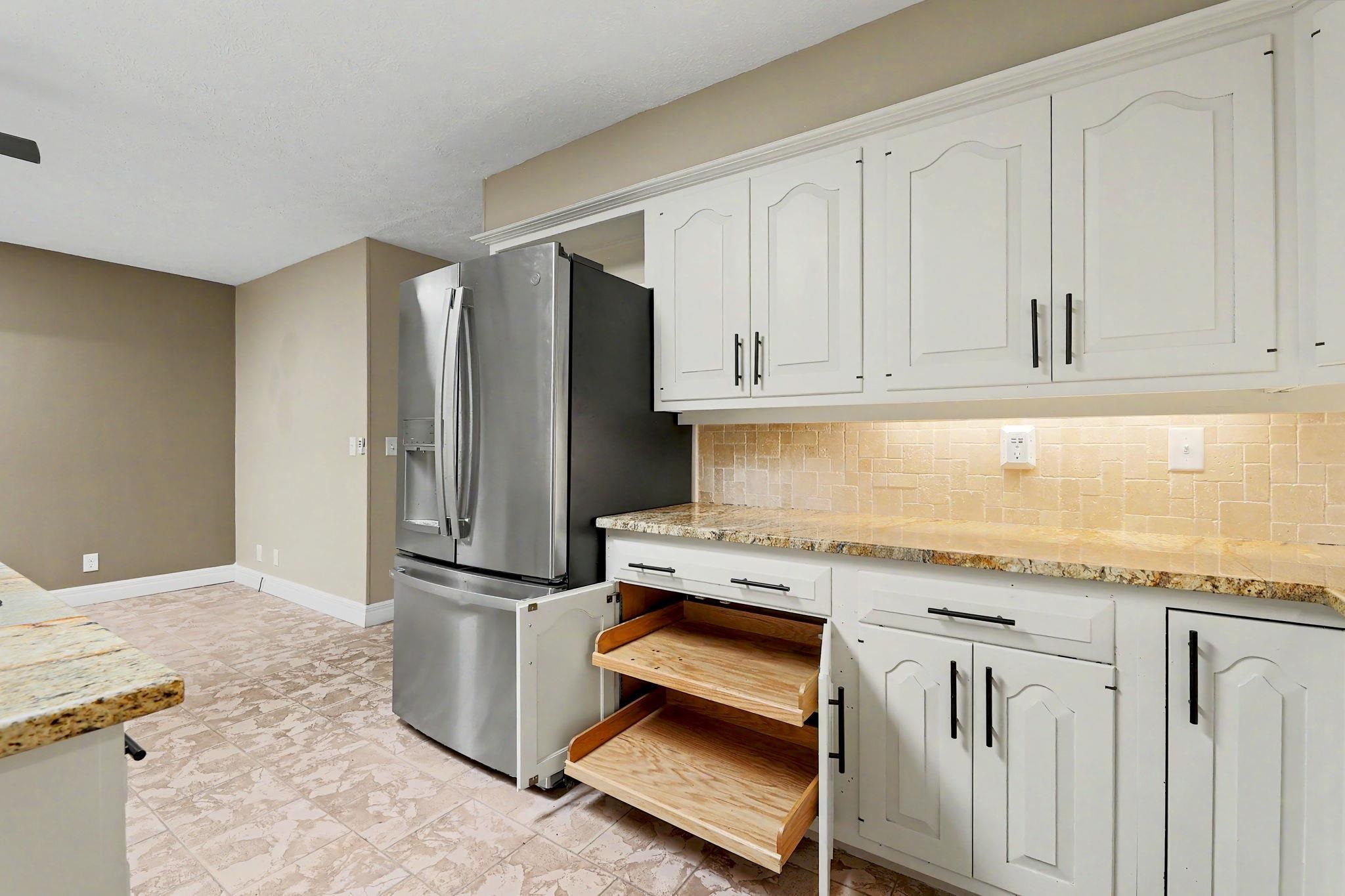 81 E Via Verde St Property Photo 14