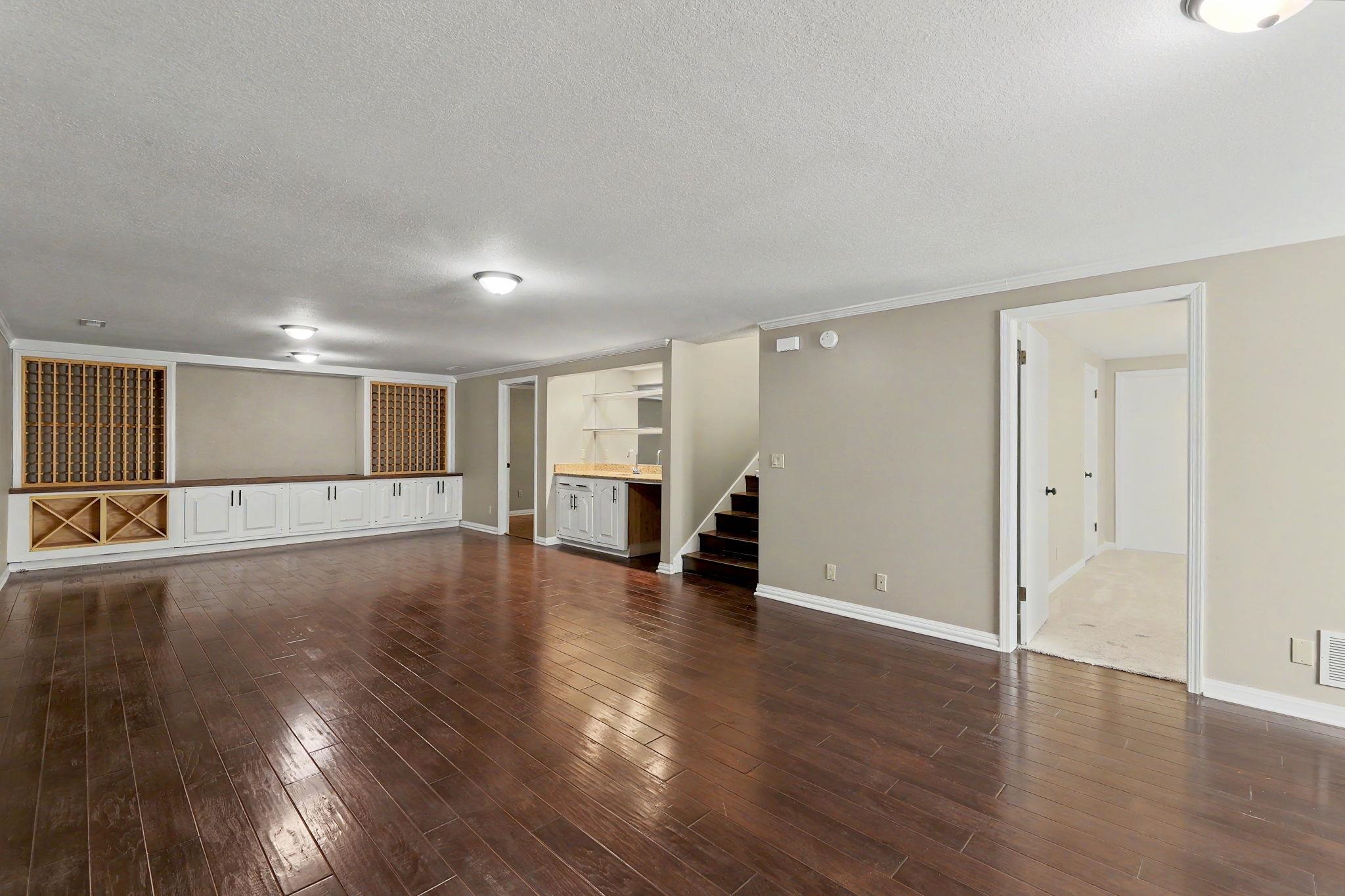 81 E Via Verde St Property Photo 25
