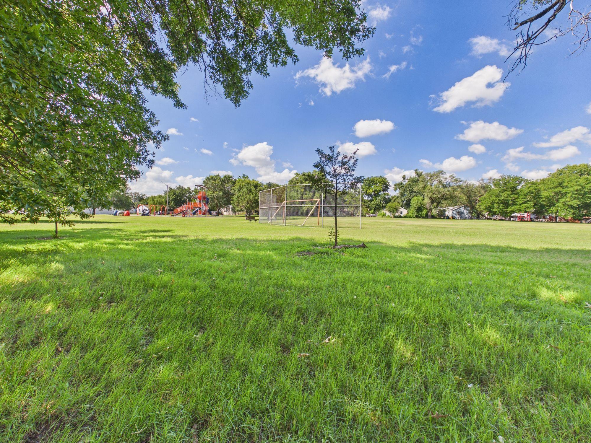 4269-4271 E Boston Property Photo 4
