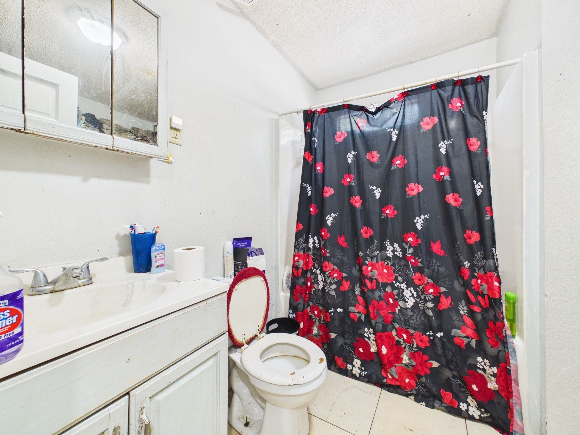 4269-4271 E Boston Property Photo 7