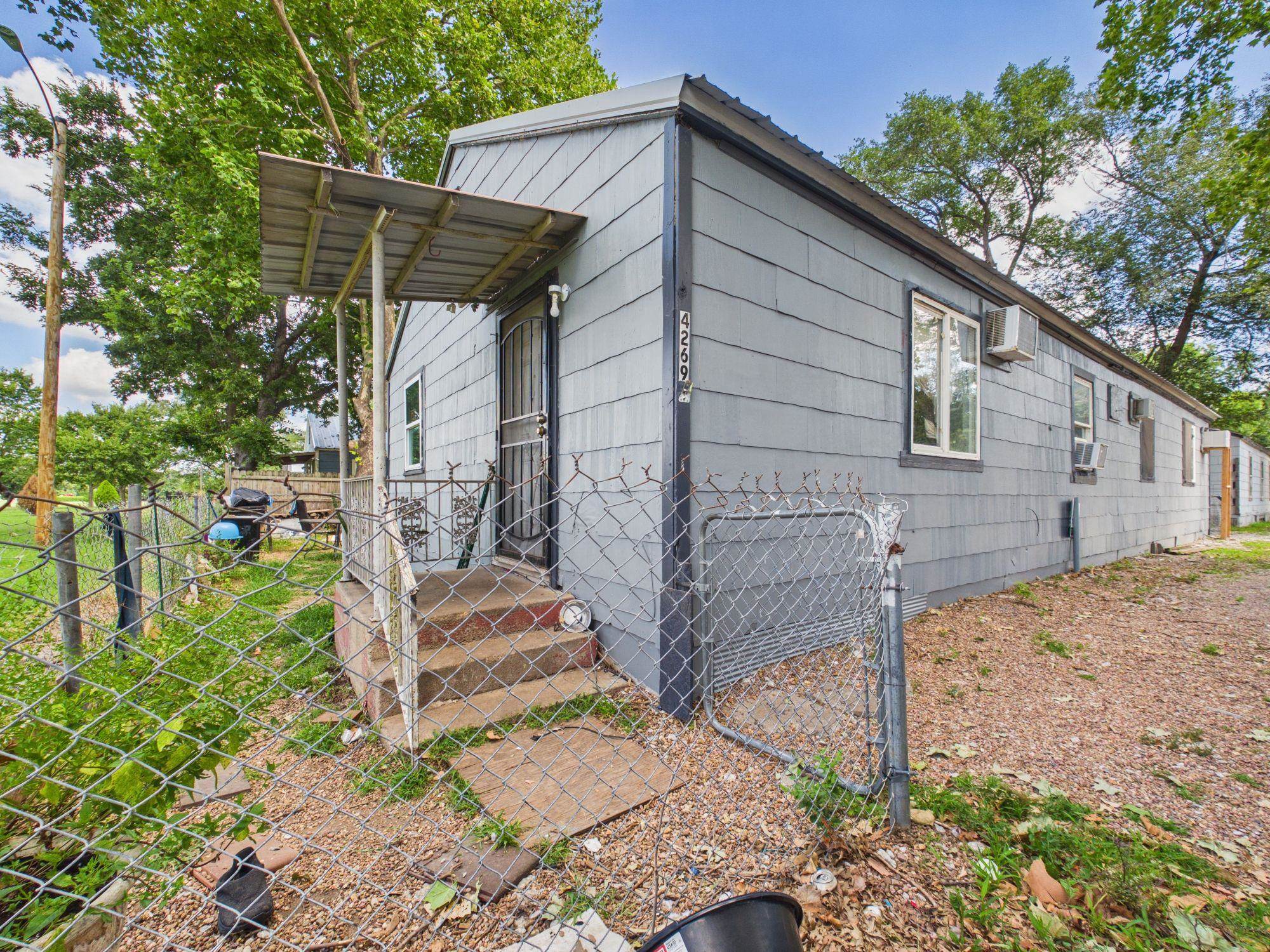 4269-4271 E Boston Property Photo 10