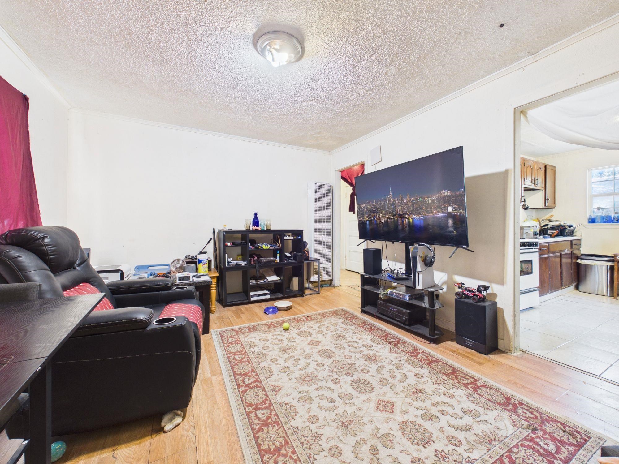 4269-4271 E Boston Property Photo 11