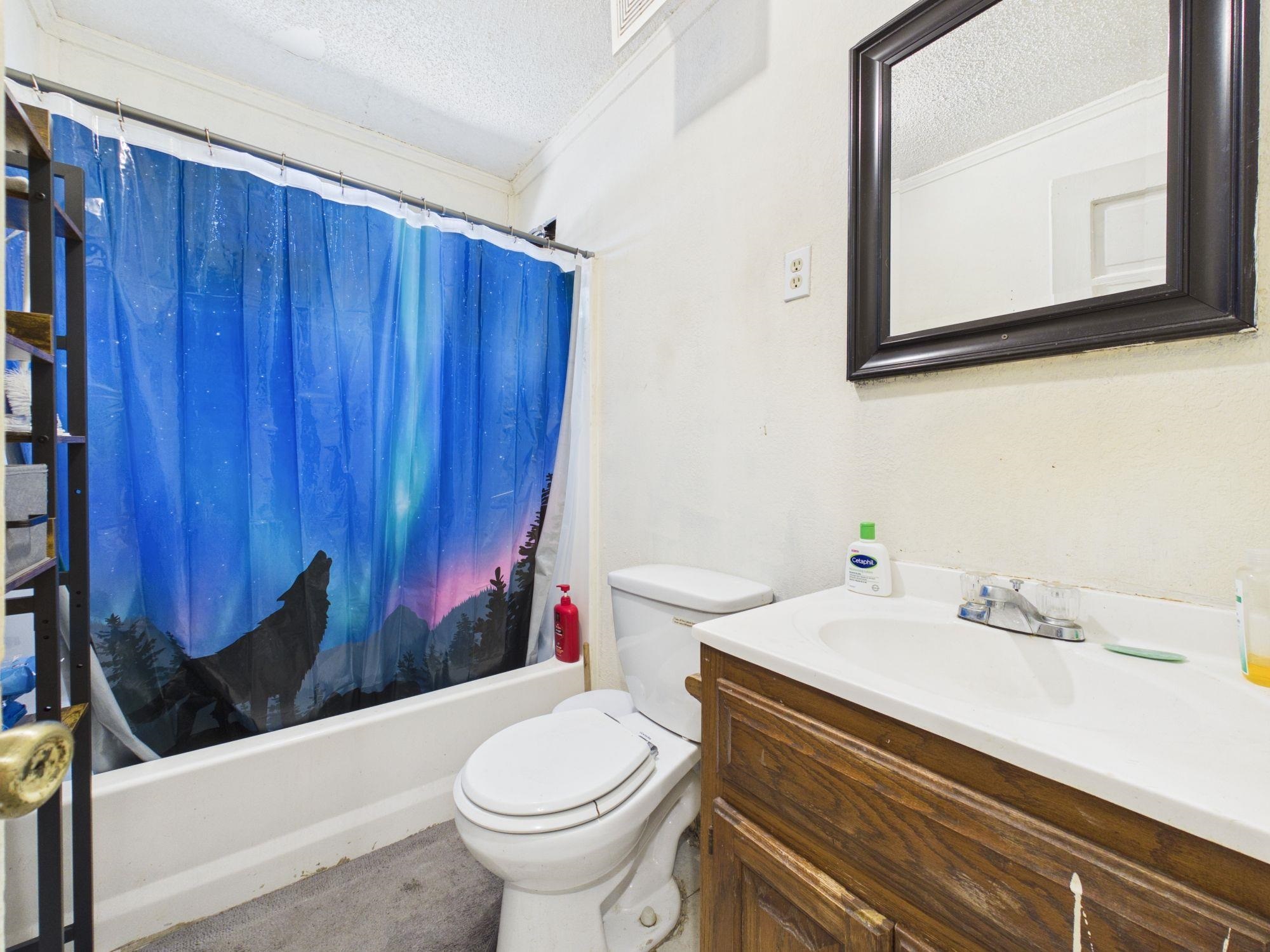 4269-4271 E Boston Property Photo 13