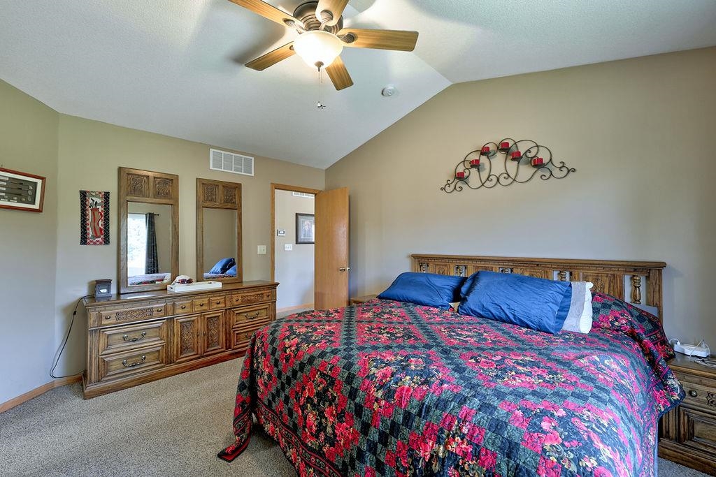 611 Cleek Ct Property Photo 17