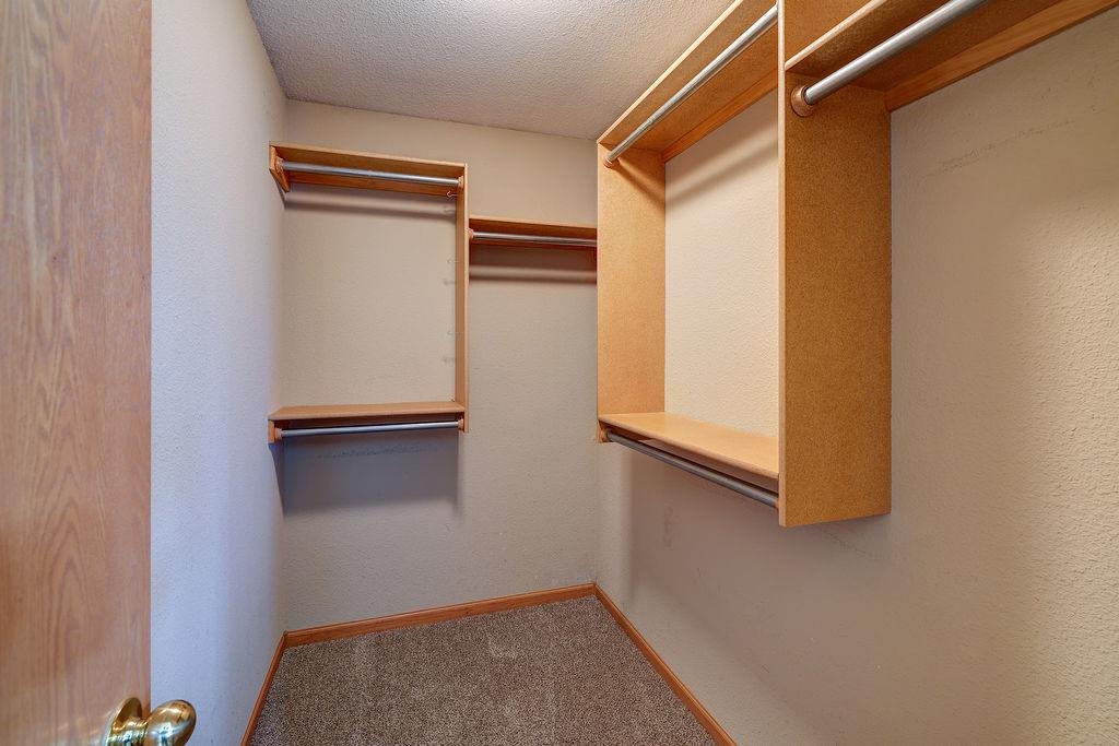 611 Cleek Ct Property Photo 17