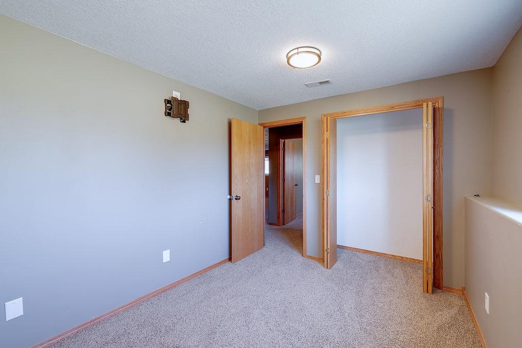 611 Cleek Ct Property Photo 23
