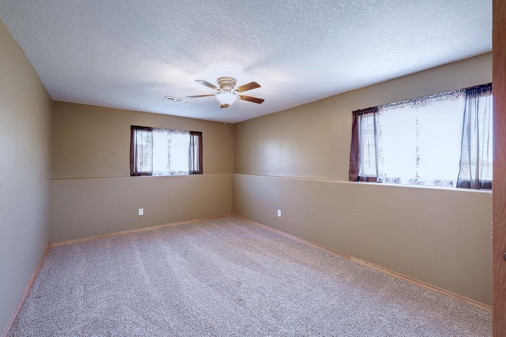 611 Cleek Ct Property Photo 25
