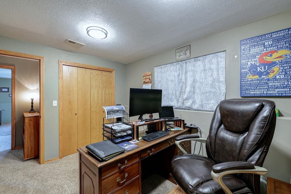 611 Cleek Ct Property Photo 27