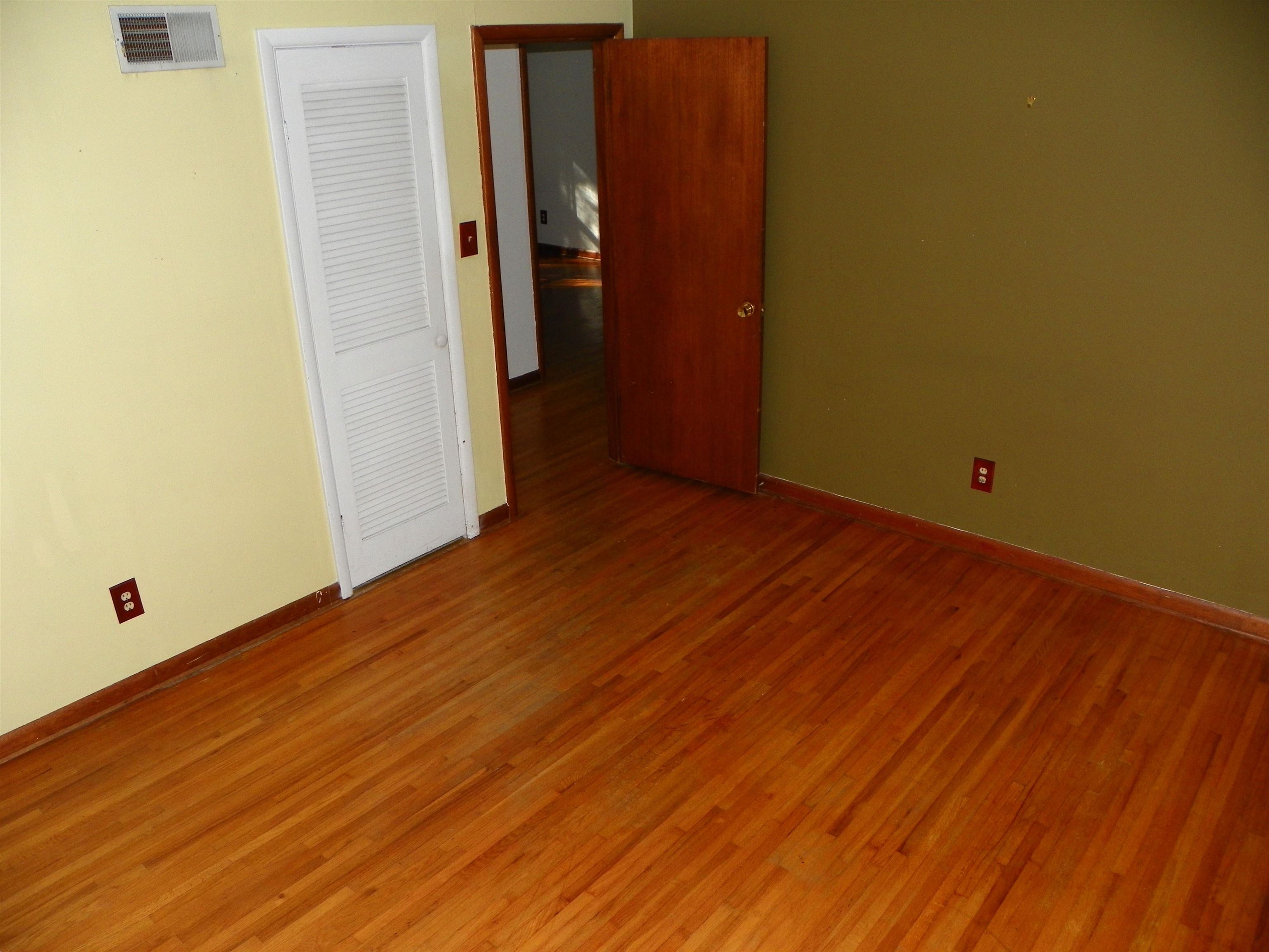214 N Brookside Parkway Property Photo 32